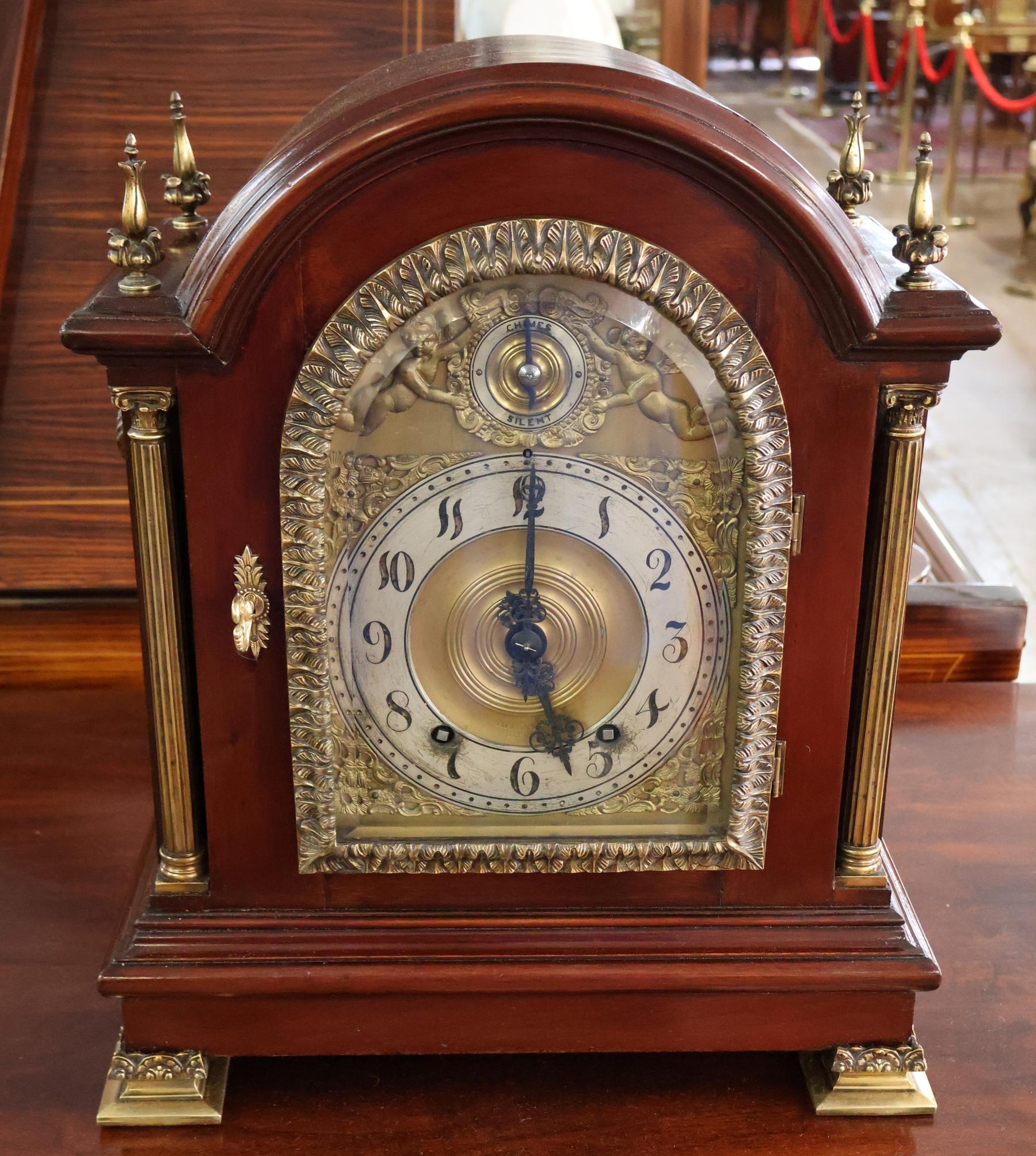 Victorian Late 19th Century Tiffany & Co Maker's Mahogany & Brass Mantel Bracket Clock For Sale