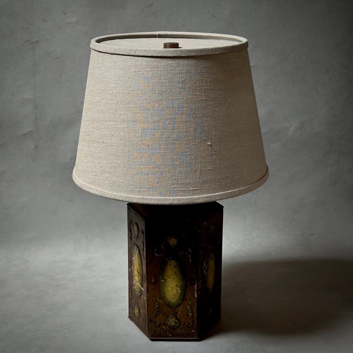 English Late 19th Century Tole Decorated Tin Lamp with Custom Shade For Sale