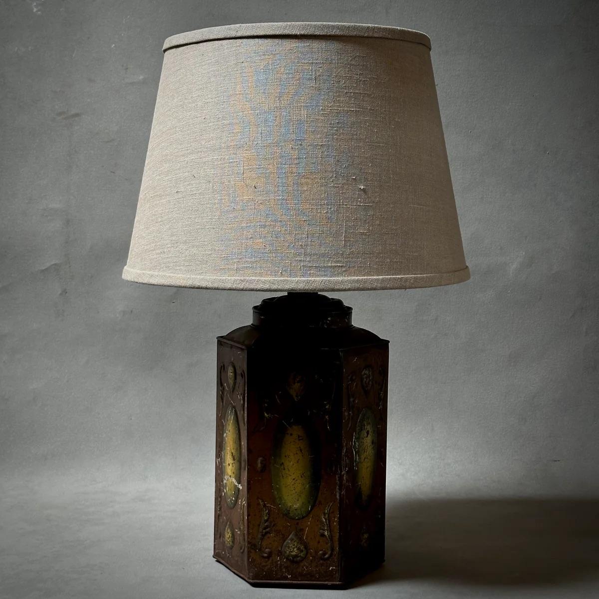 Late 19th Century Tole Decorated Tin Lamp with Custom Shade In Distressed Condition For Sale In Los Angeles, CA