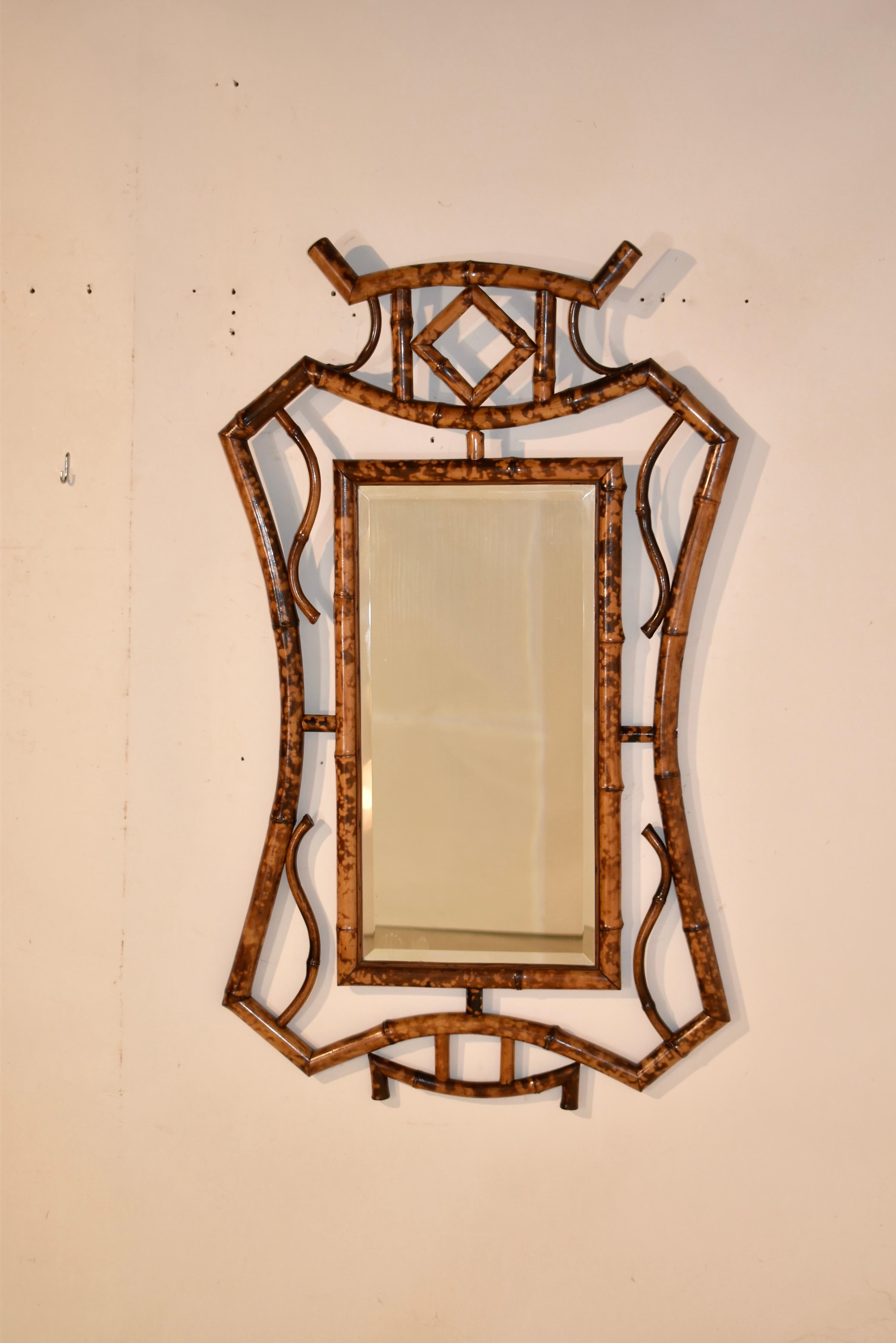 Art nouveau Miroir en bambou tortue de la fin du 19e siècle en vente