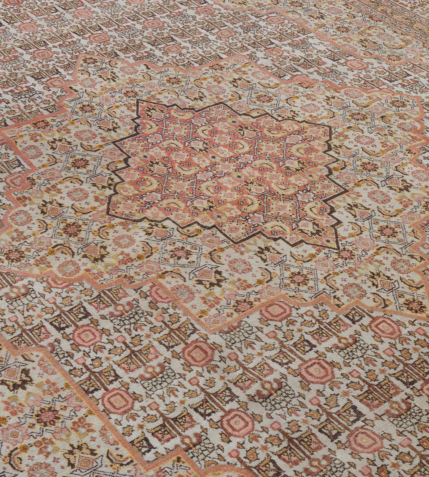 Hand-Knotted Late 19th Century Traditional Wool Handwoven Persian Tabriz Rug For Sale