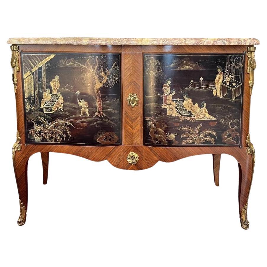 Late 19th-Century Transition Style Cabinet in Chinese Lacquer and Marquetry  For Sale