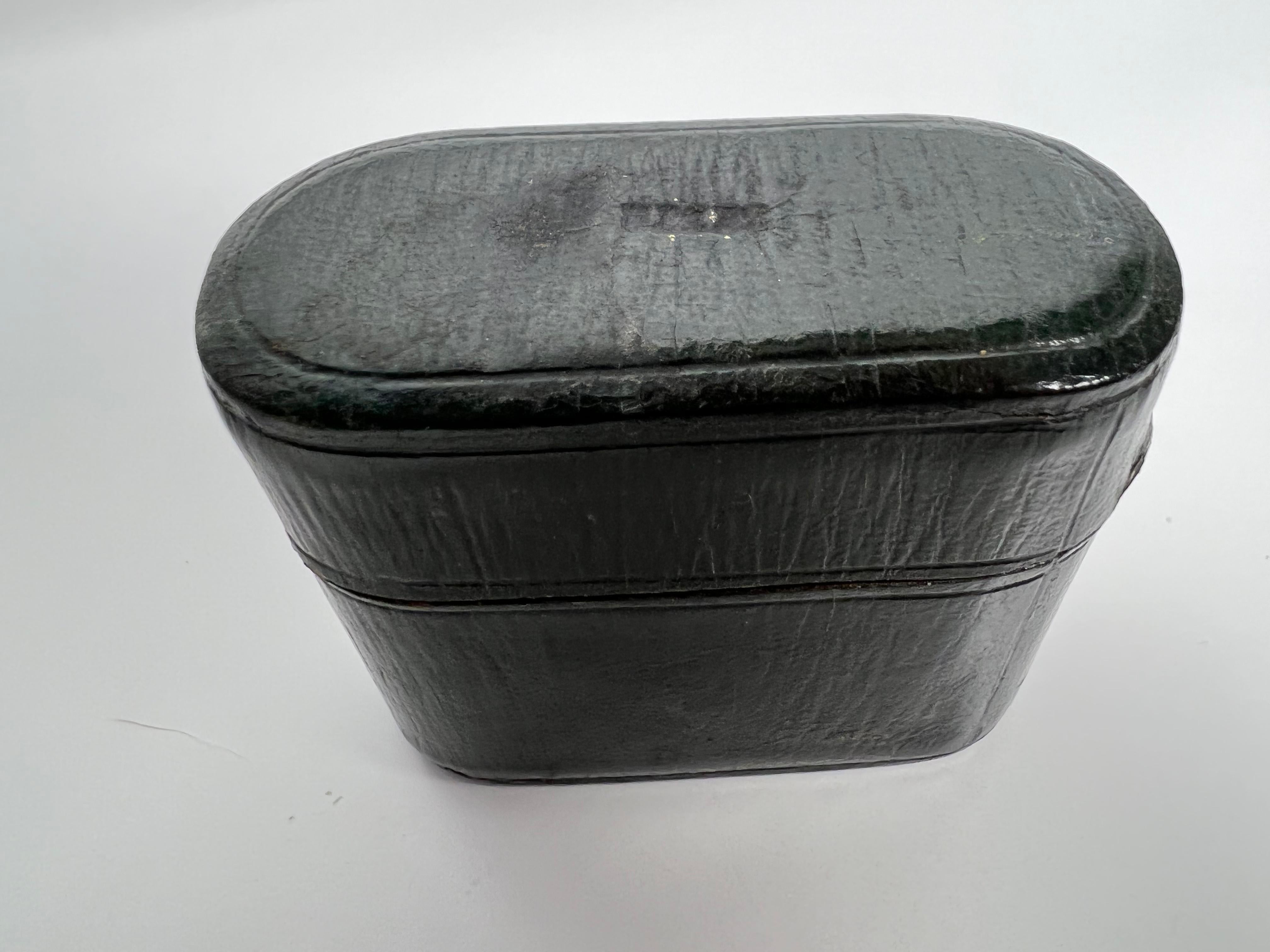 Late 19th Century Traveling Leather Inkwell Case with Glass Interior Well For Sale 2