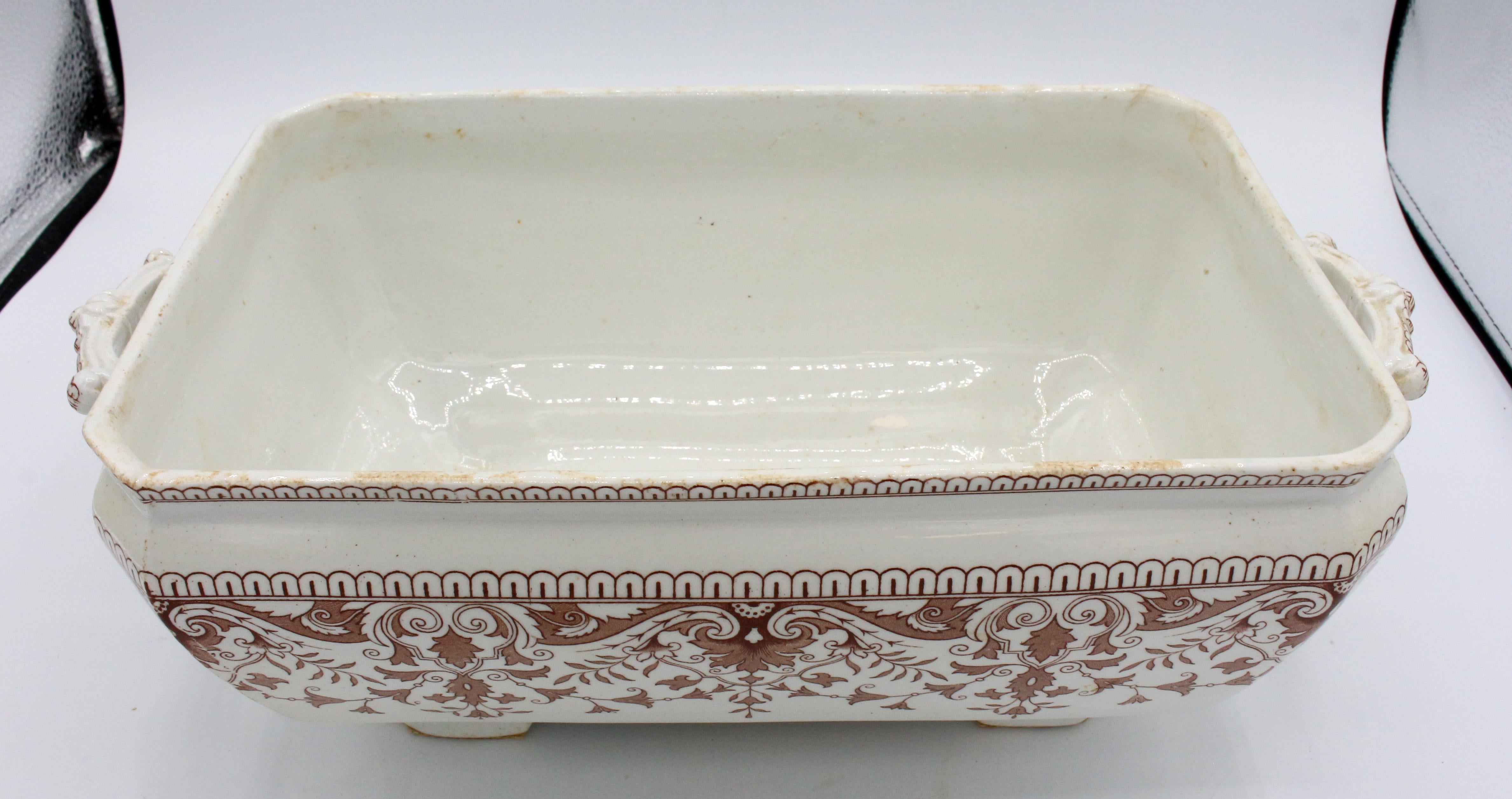 Late 19th century aesthetic movement tureen & cover, 