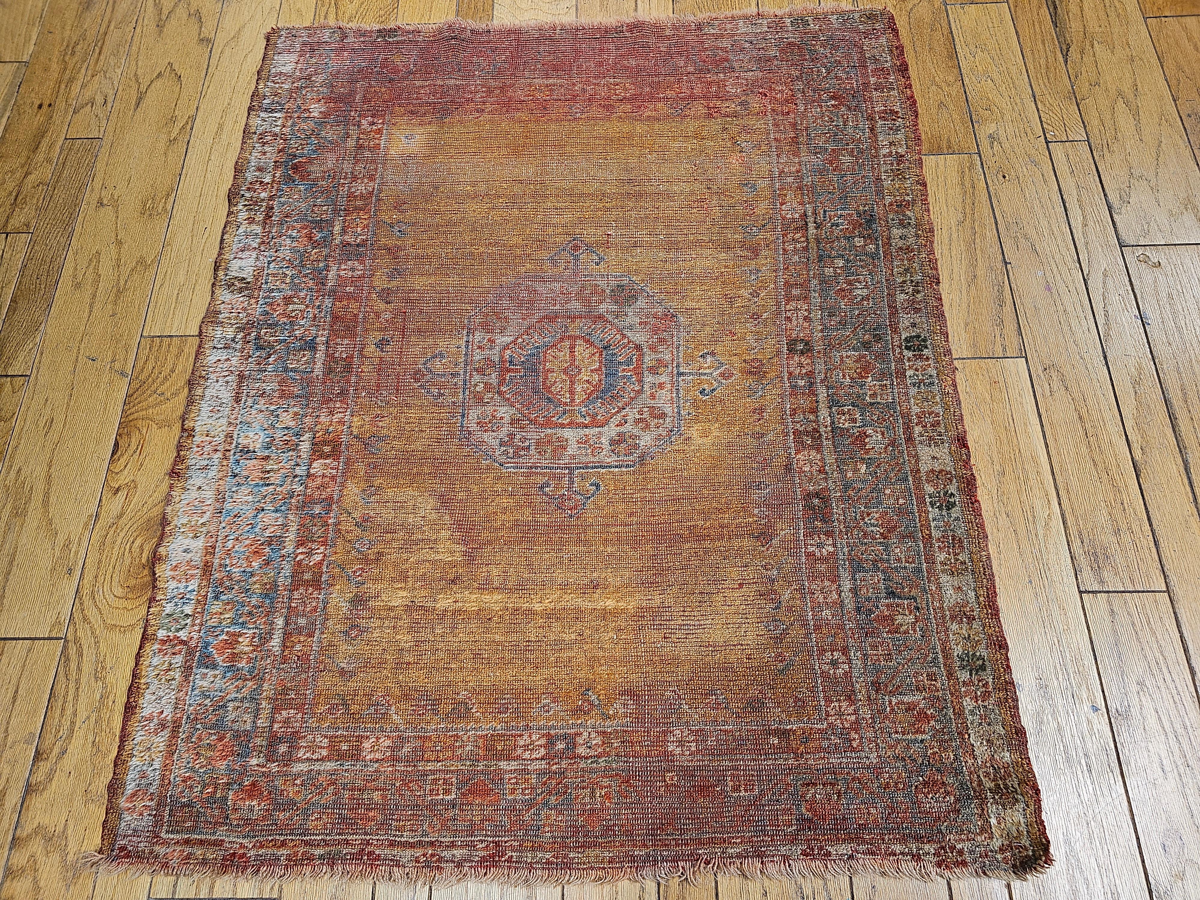 Late 19th Century Turkish Oushak Area Rug in Mamluk Pattern in Saffron, Teal For Sale 5