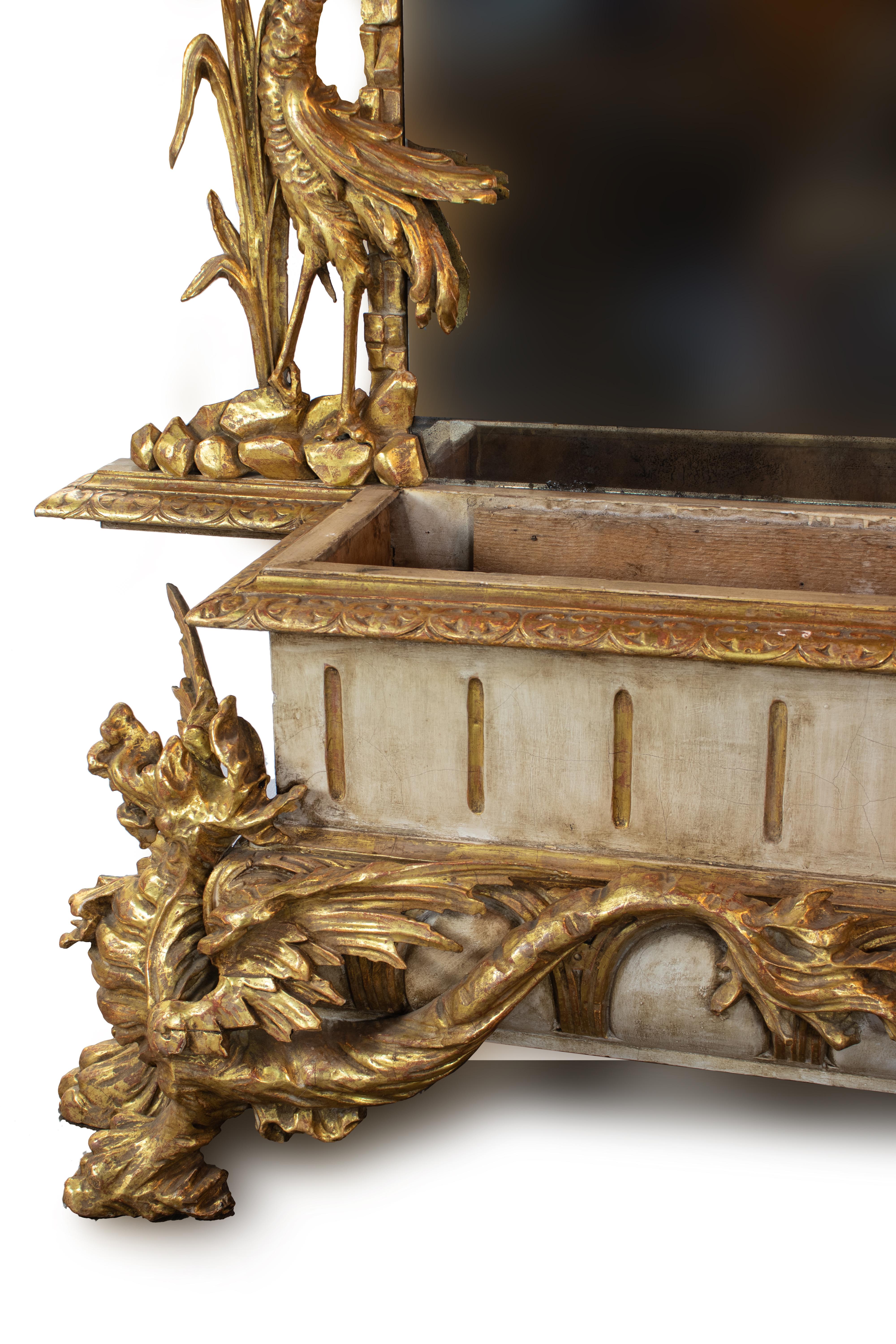 Renaissance Revival Late 19th Century Venetian Carved Giltwood Jardiniere with a Figure of Dragon For Sale