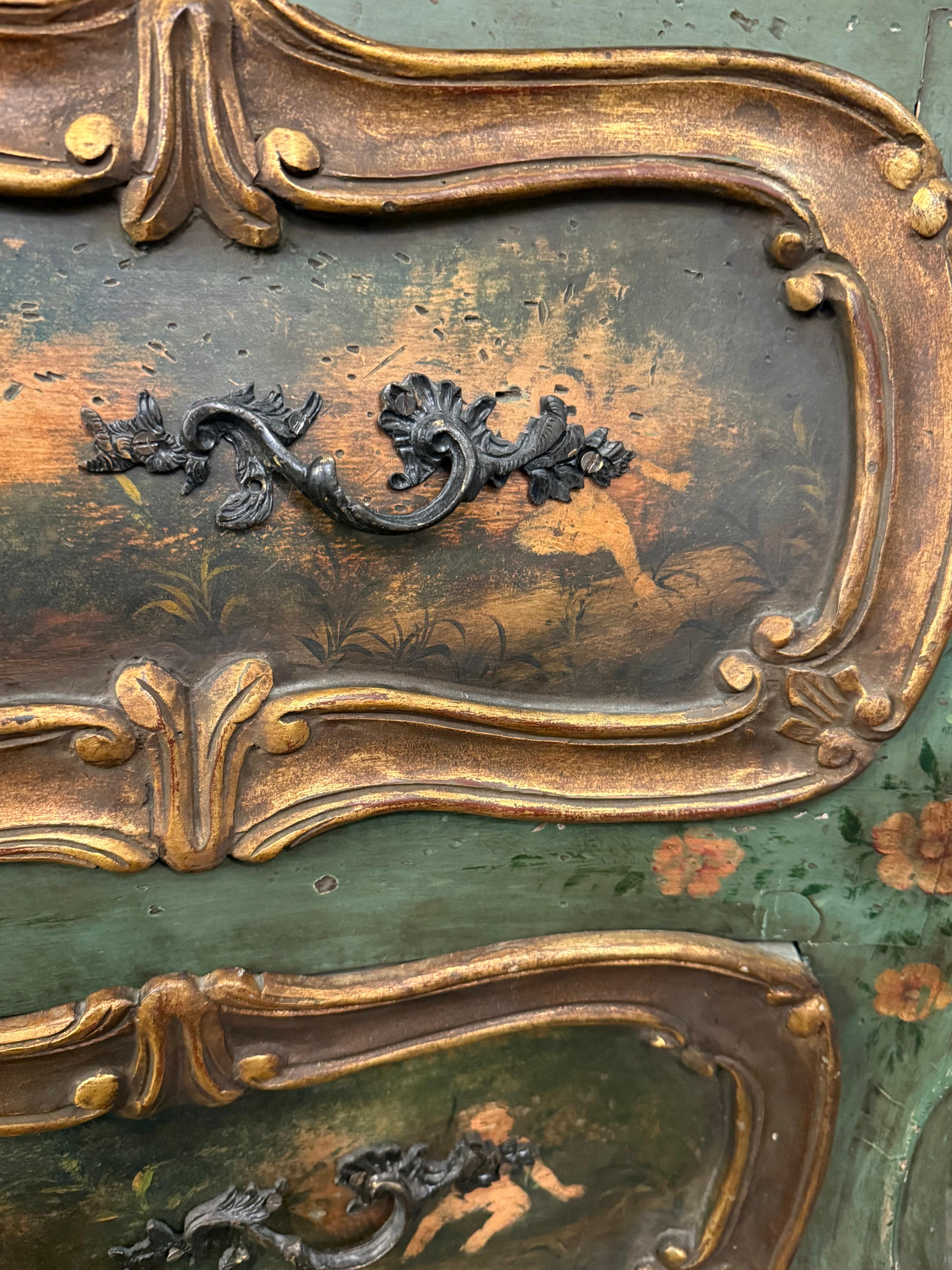 Marmo Commode con piano in marmo in stile rococò dipinto veneziano della fine del XIX secolo in vendita