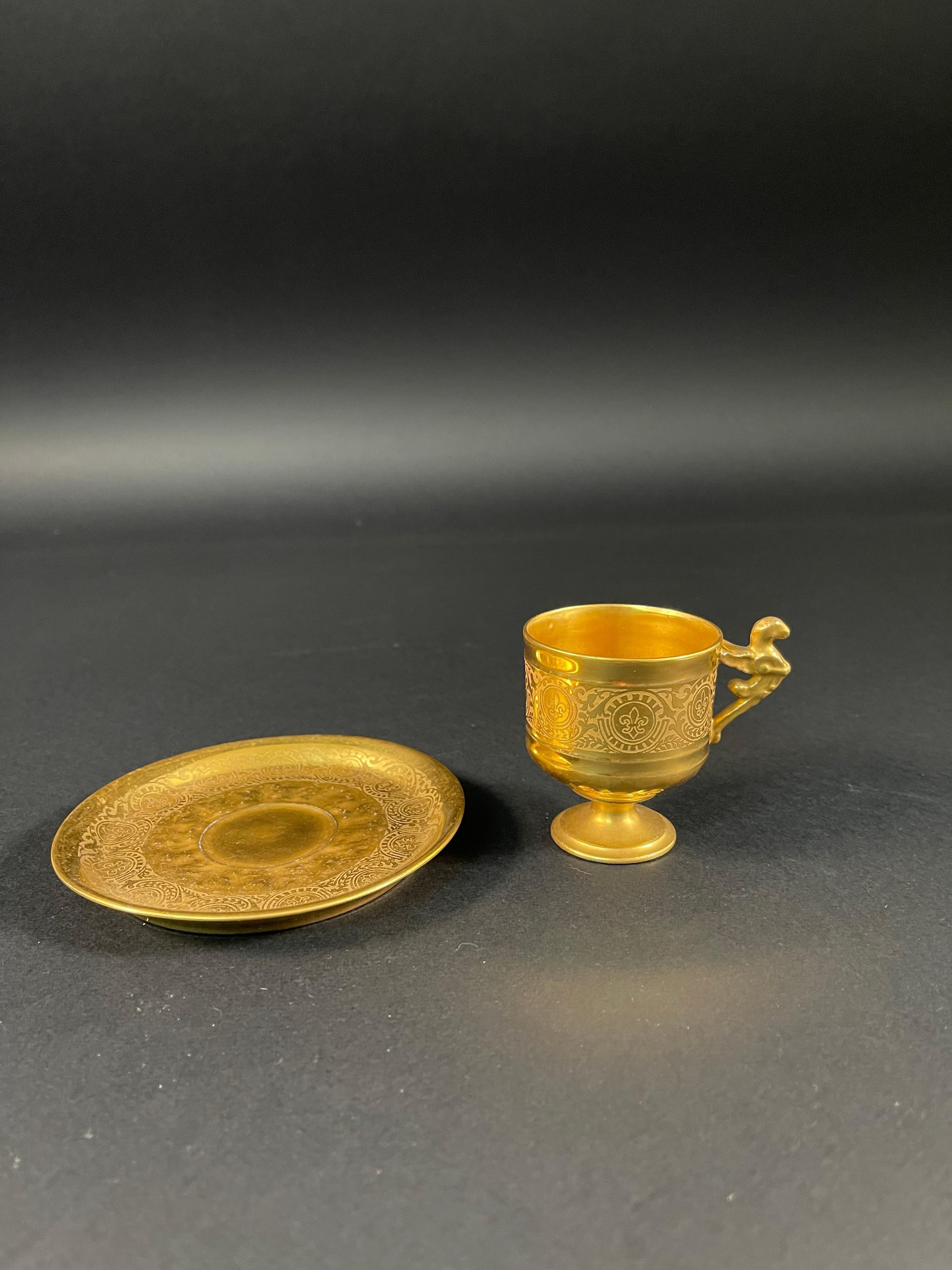 Vergoldetes venezianisches Porzellan, signiert Ende 19. (Italienisch) im Angebot