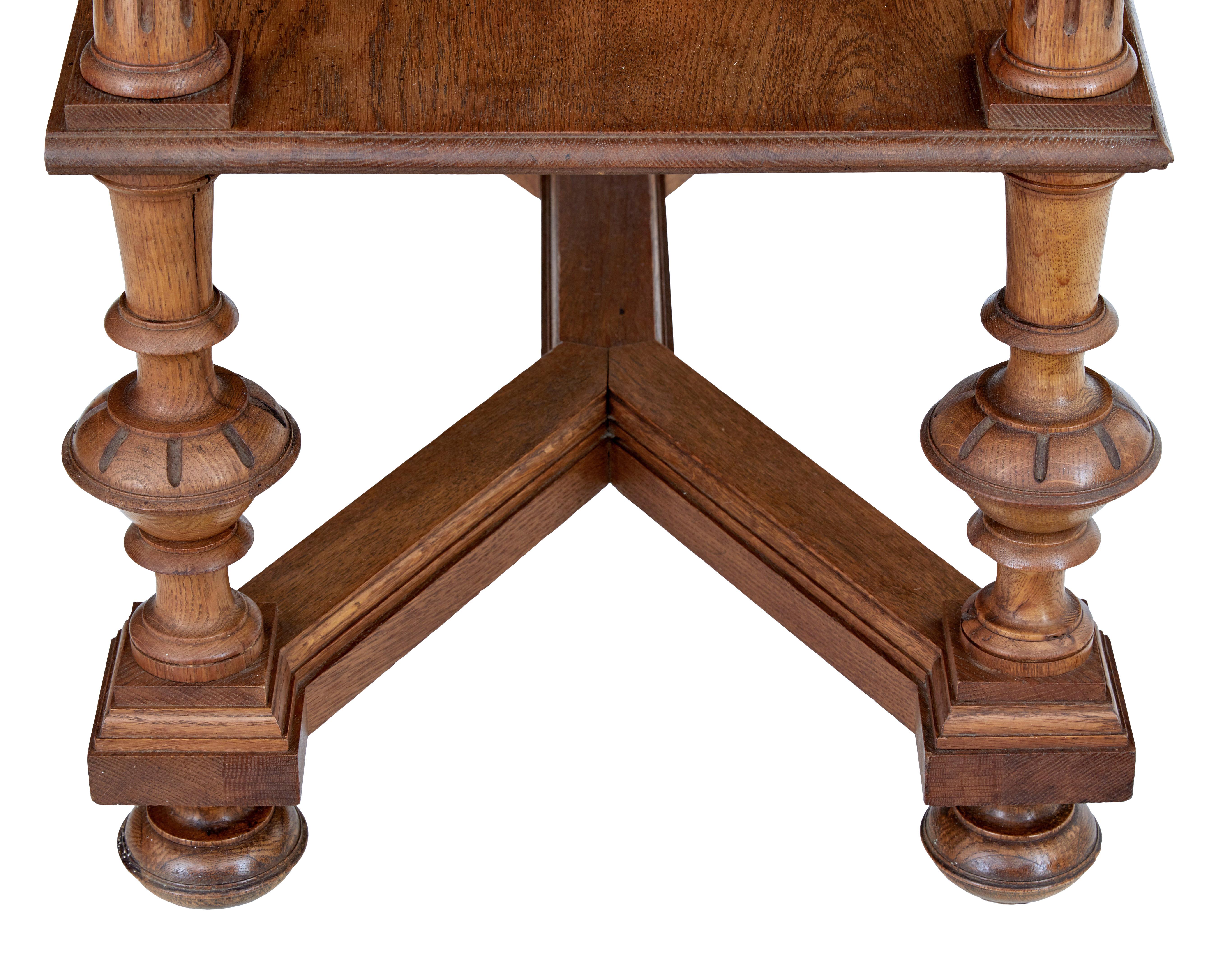 Late 19th Century Victorian Carved Oak Washstand 2