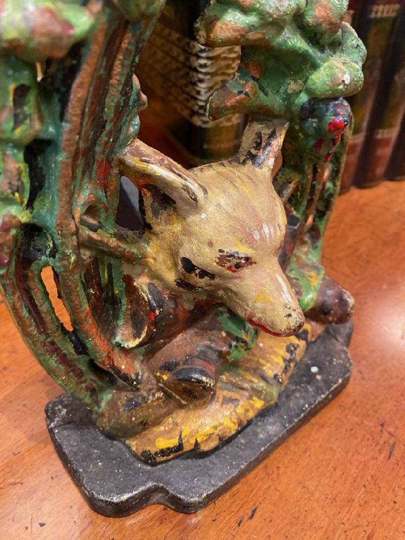 Late 19th Century Victorian Decorative Fox Painted Metal Doorstop In Good Condition In Middleburg, VA