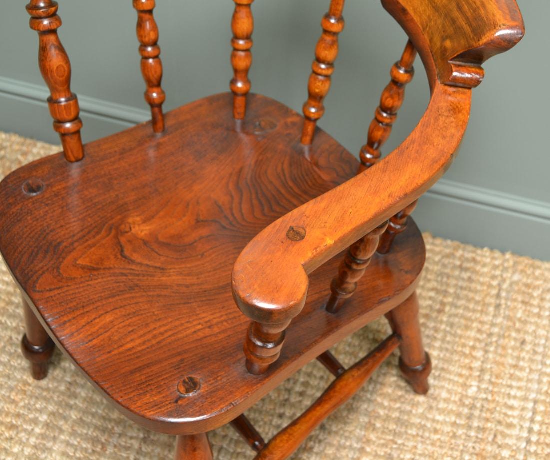 Late 19th Century Victorian Figured Elm Smokers Bow Antique Carver Chair In Good Condition For Sale In Clitheroe, GB