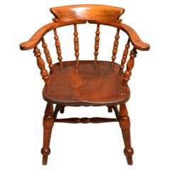 Late 19th Century Victorian Figured Elm Smokers Bow Antique Carver Chair