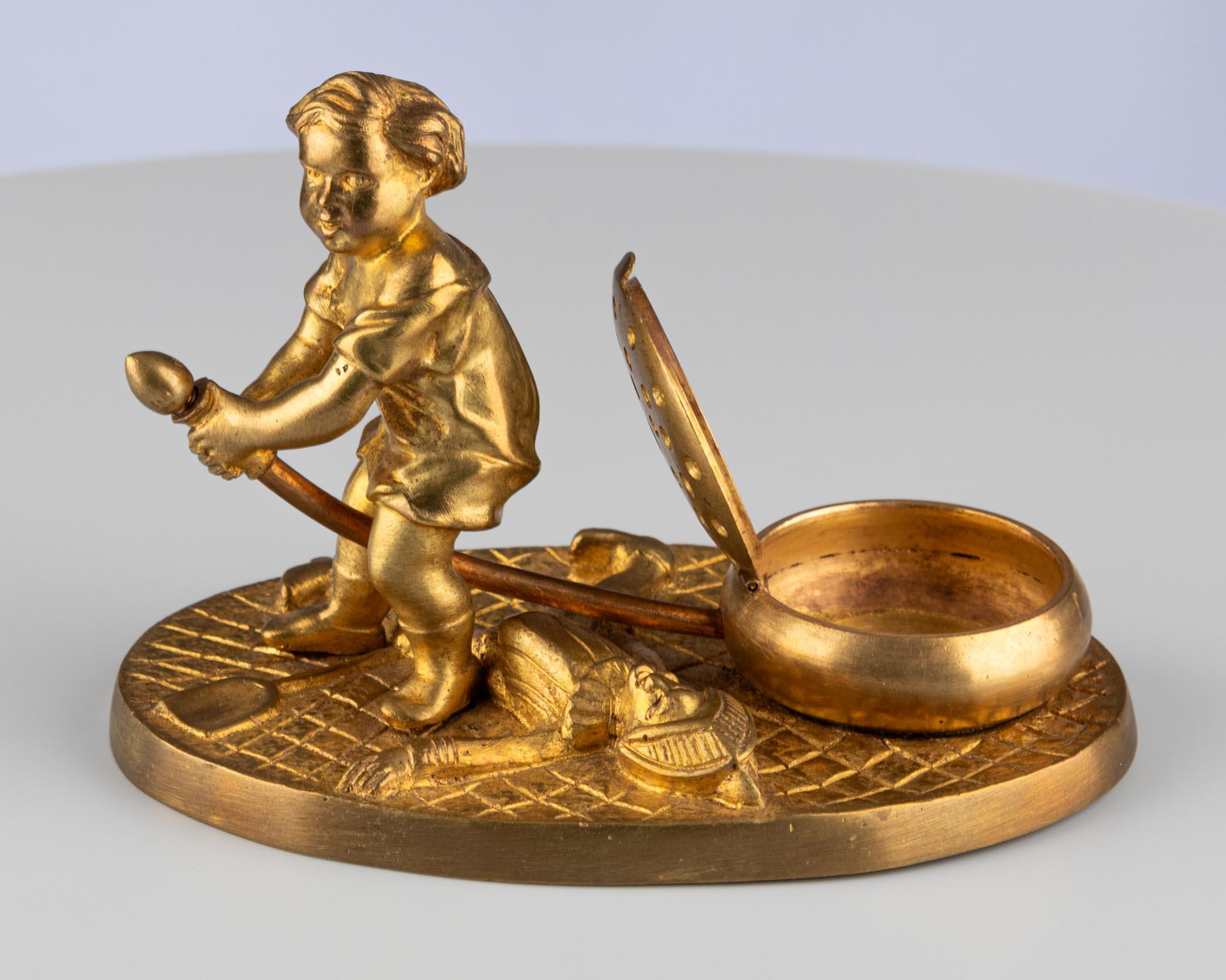 Late 19th Century Victorian Gilt Bronze Ormolu Gold Figurative Incense Burner For Sale 5