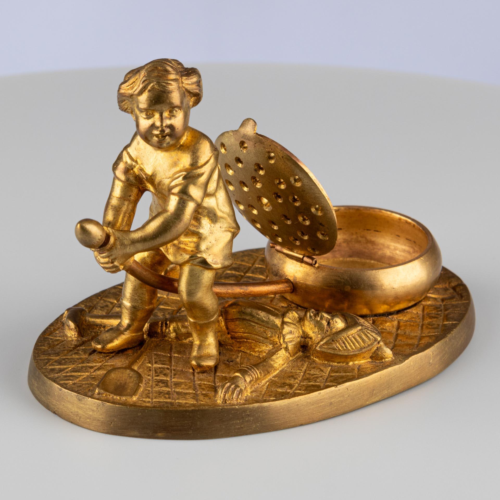 Late 19th Century Victorian Gilt Bronze Ormolu Gold Figurative Incense Burner For Sale 12