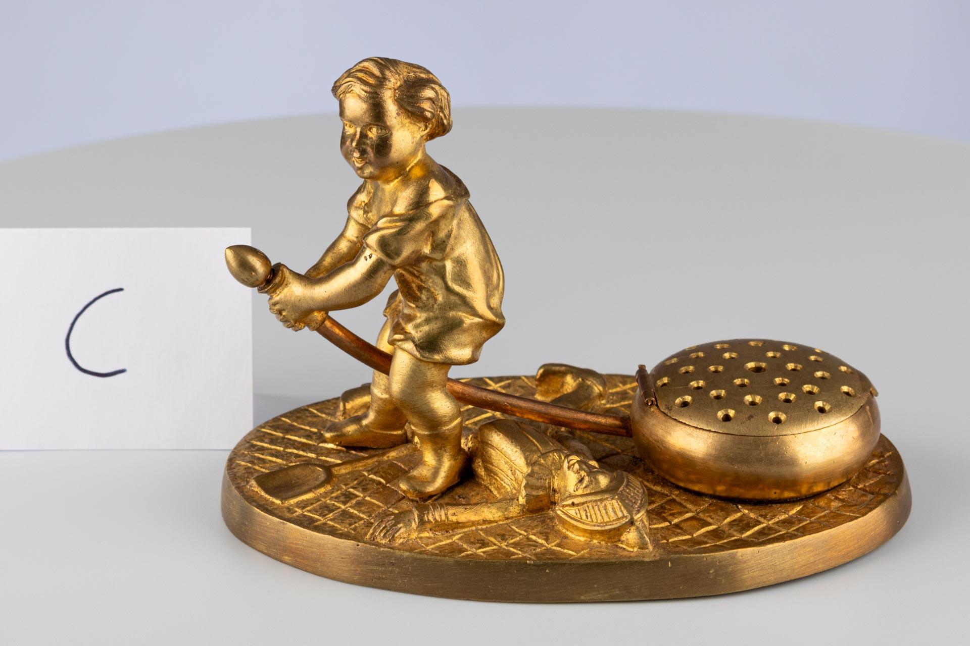 Late 19th Century Victorian Gilt Bronze Ormolu Gold Figurative Incense Burner For Sale 15