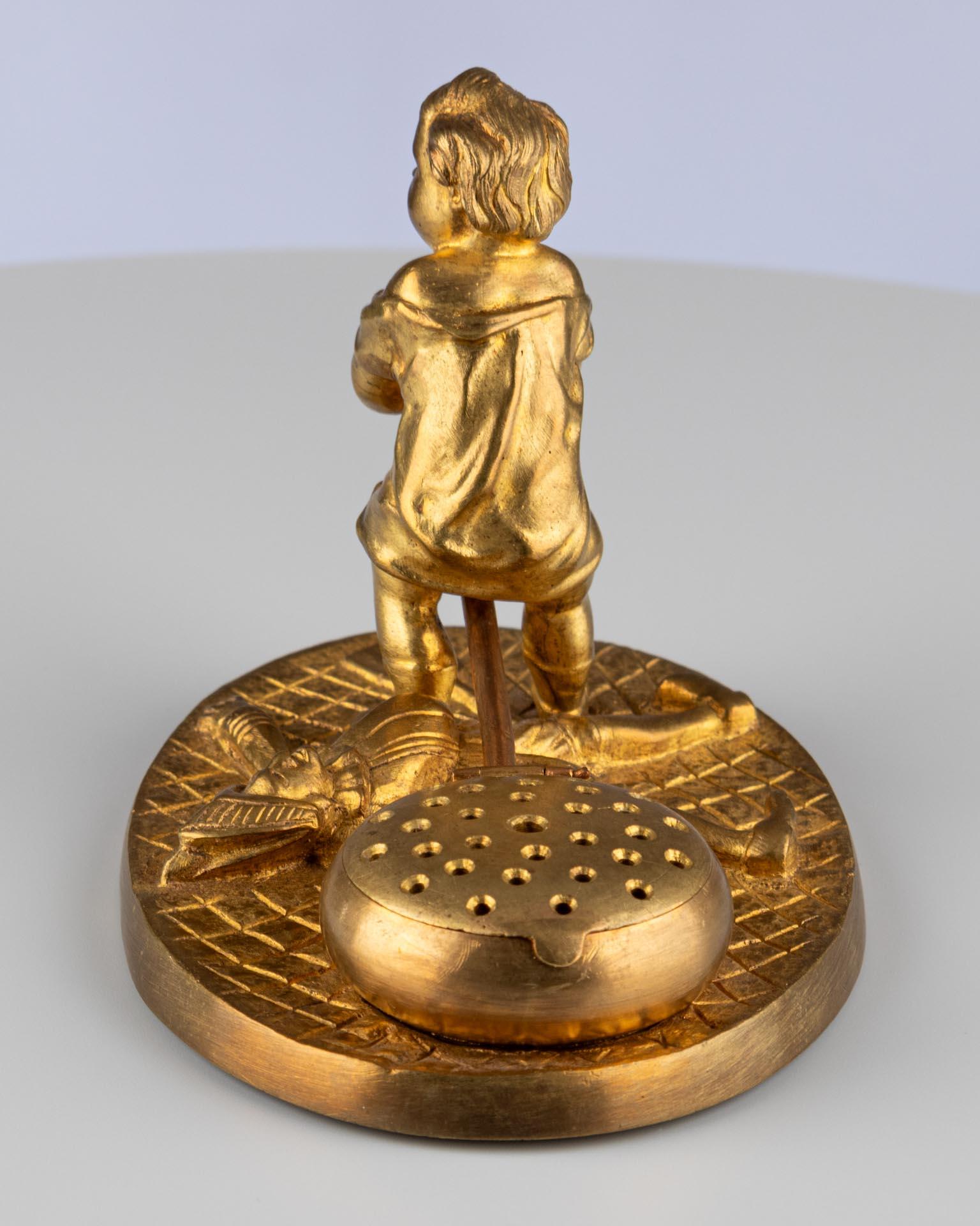 Late 19th Century Victorian Gilt Bronze Ormolu Gold Figurative Incense Burner In Good Condition For Sale In Greven, DE