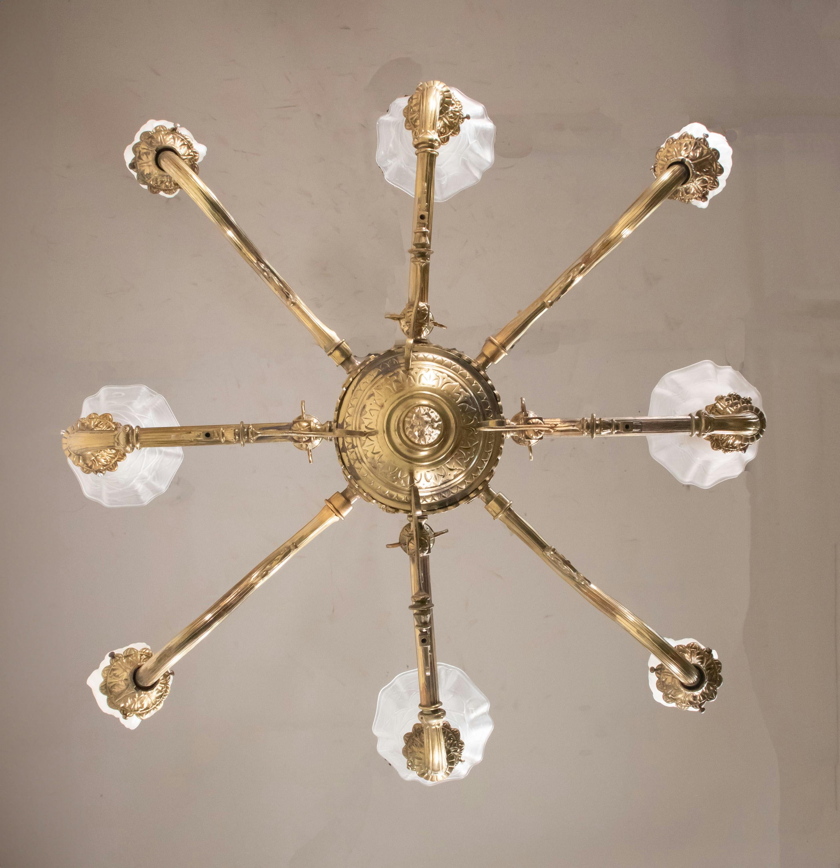 XIX secolo Lampadario a otto luci in bronzo neoclassico vittoriano di fine Ottocento in vendita