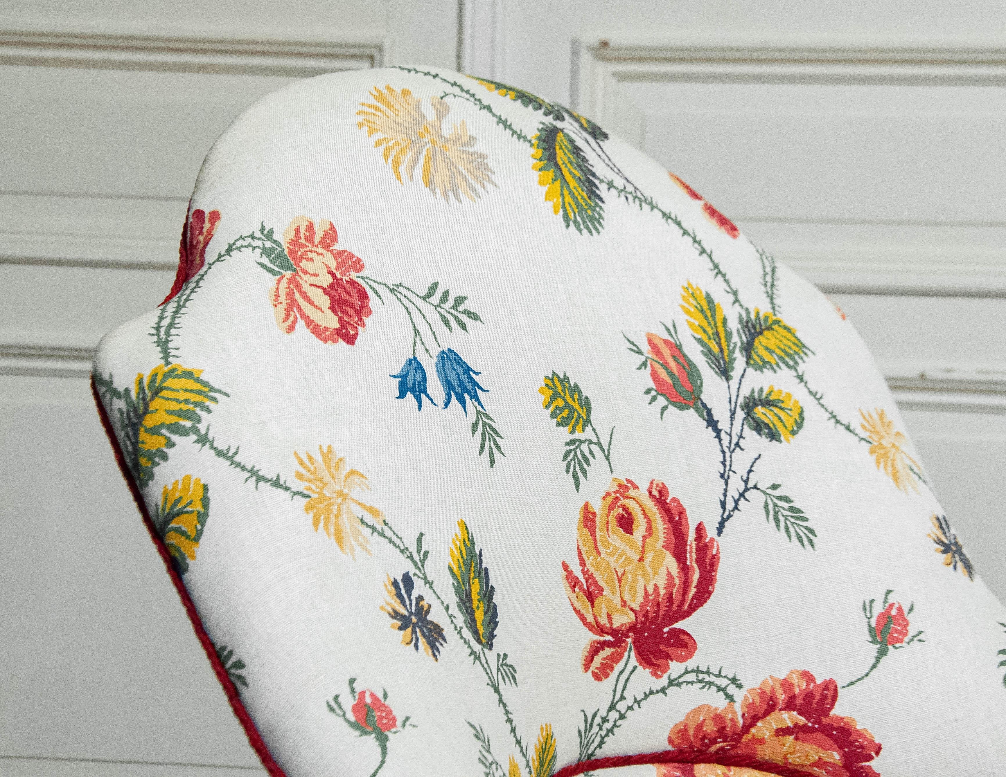 Linen Late 19th Century Victorian Nursing / Lounge Chair Sweden For Sale