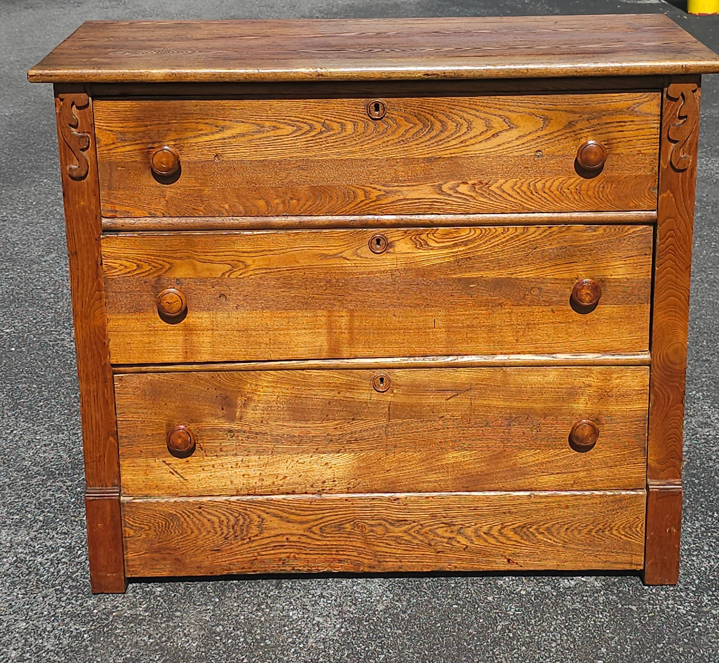 Late 19th Century Victorian Oak Commode Chest of Drawers For Sale 4