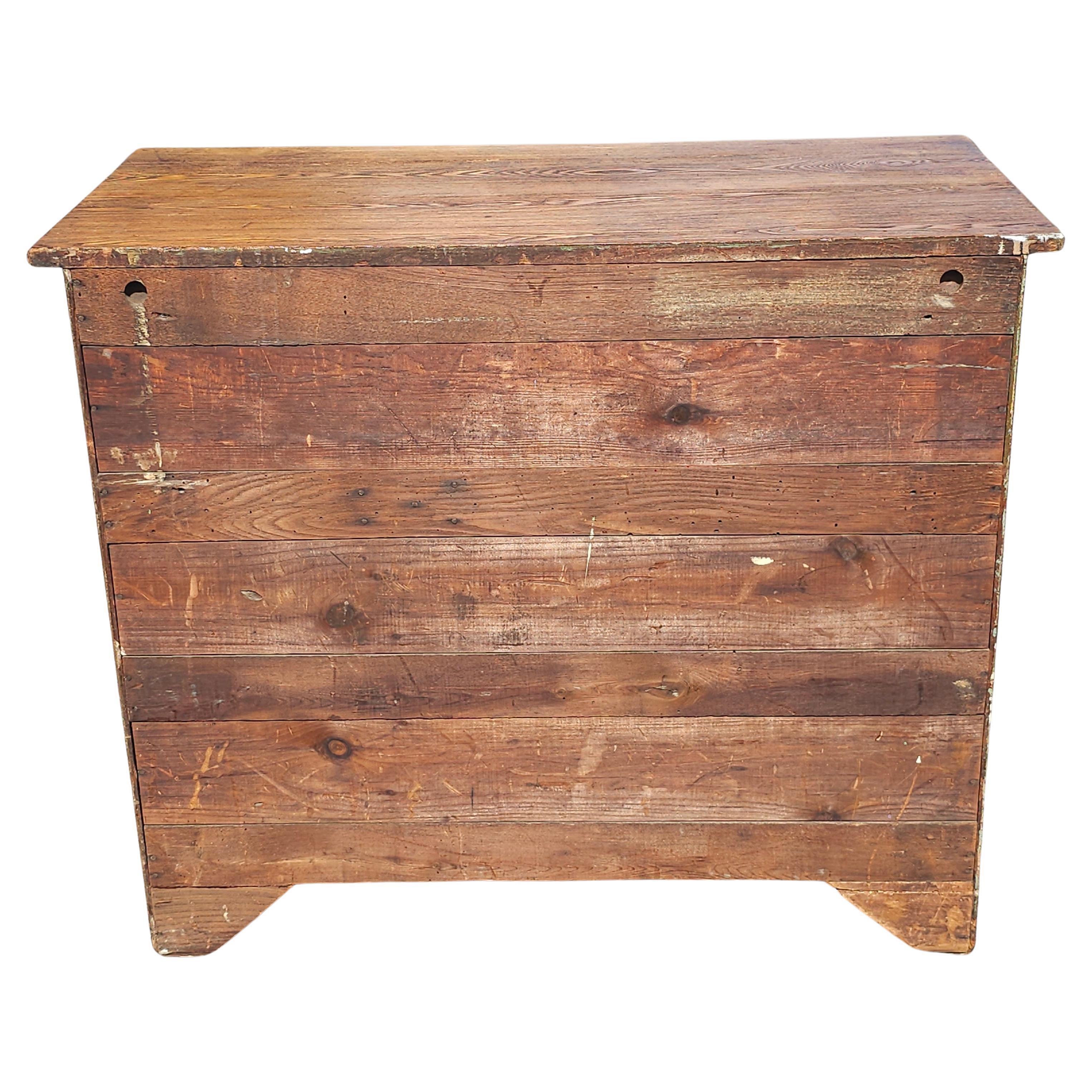 Late 19th Century Victorian Oak Commode Chest of Drawers For Sale 3