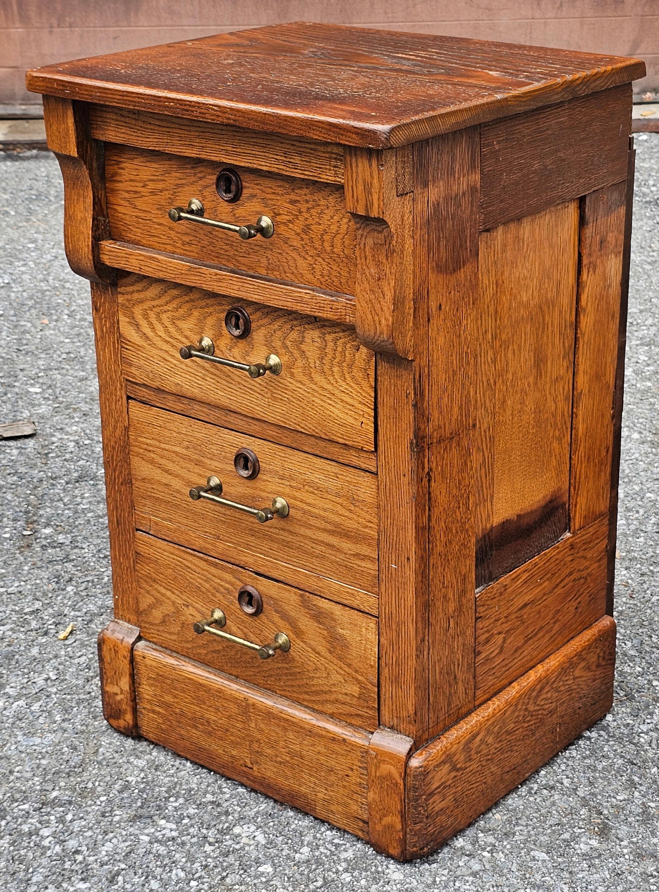 Mordenzato Cassapanca vittoriana di Oak della fine del XIX secolo in vendita