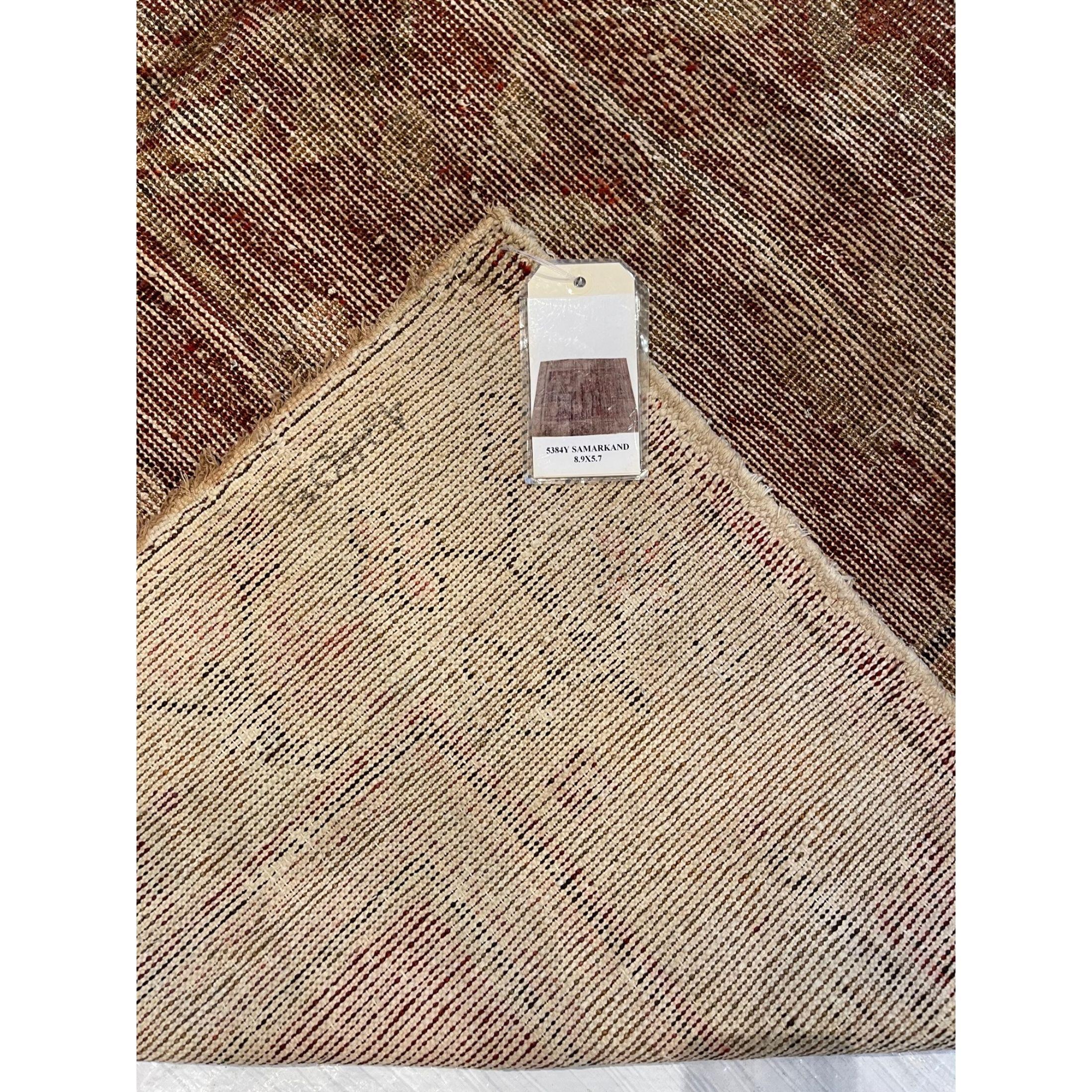 Late 19th Century Vintage Muted Samarkand Rug In Good Condition For Sale In Los Angeles, US