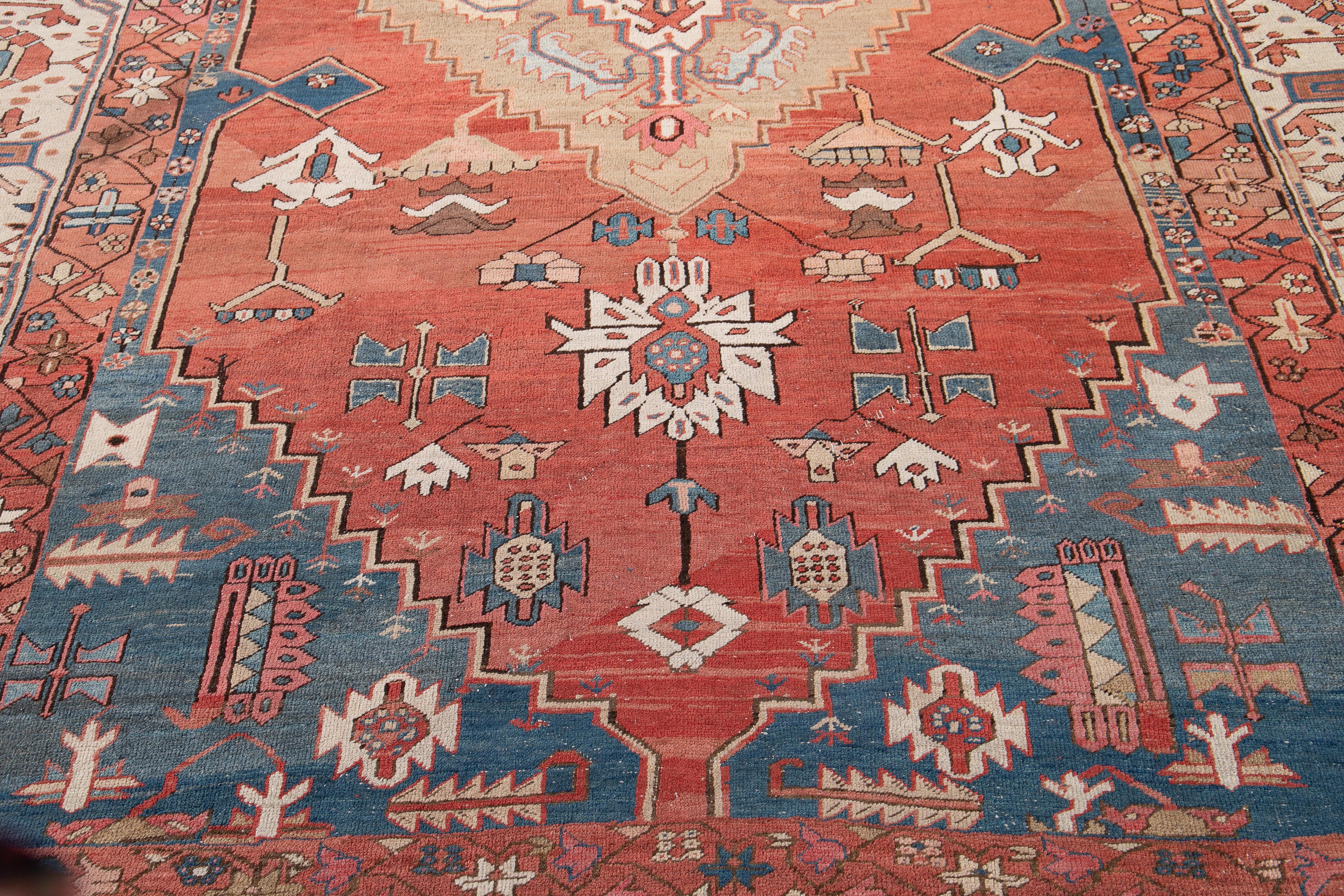 Late 19th Century Red Vintage Serapi Handmade Wool Rug For Sale 5