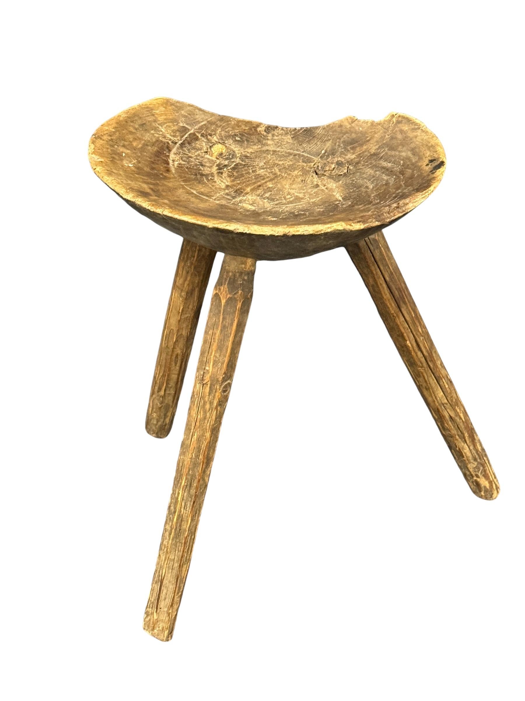 Artisanat Fin du 19e siècle Tabouret à 3 pieds Wabi Sabi, Autriche Vers 1890 - 1900 en vente