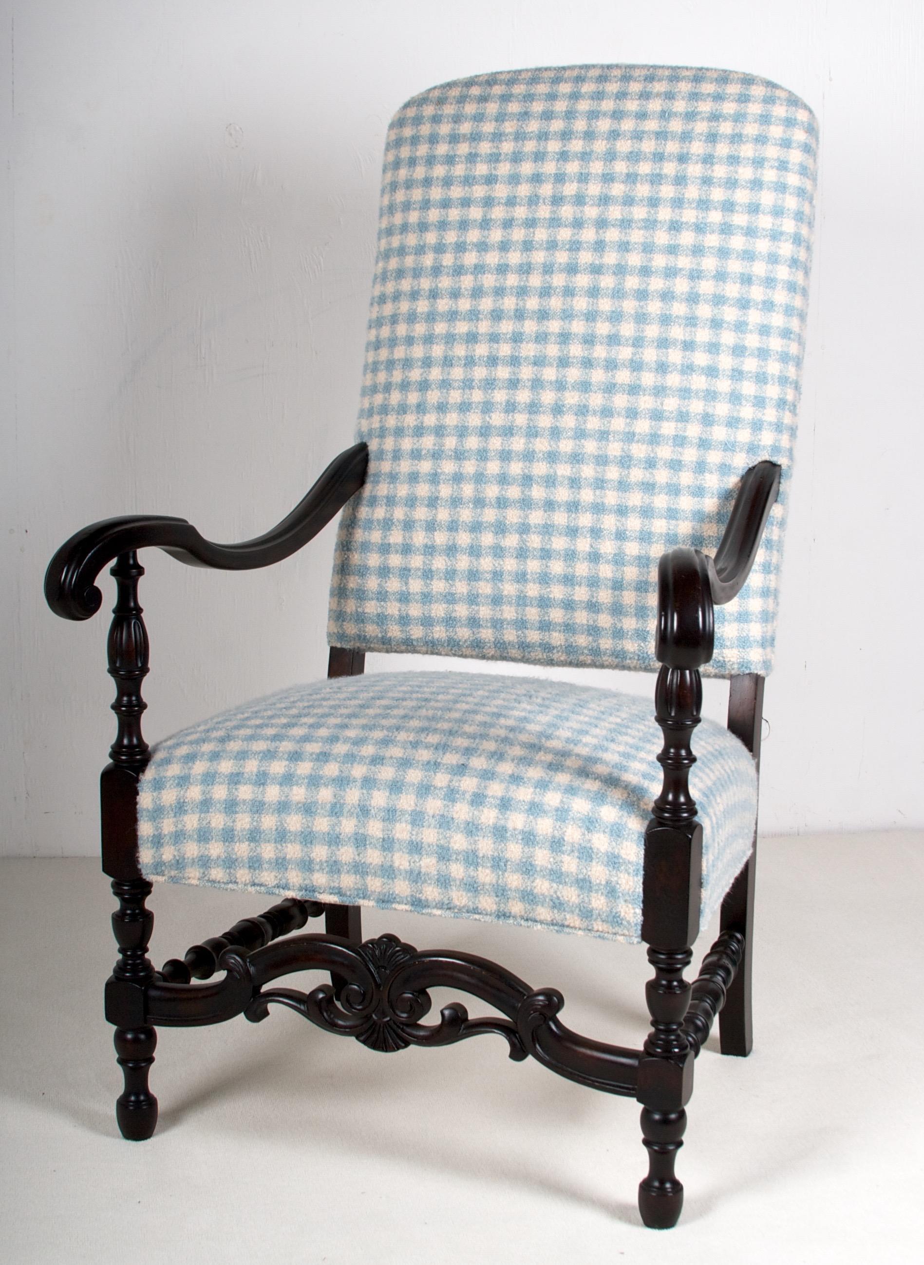 The entire chair was gently restored, the upholstery fabric is the finest Alpaca bouclé, in a soft cream and blue check. The Alpaca is from the Sandra Jorday
Pima Alpaca collection. The fabric is the finest and softest Alpaca, and is also
quite