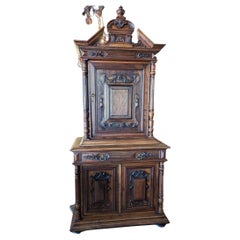 Late 19th Century Walnut Hunt Cabinet