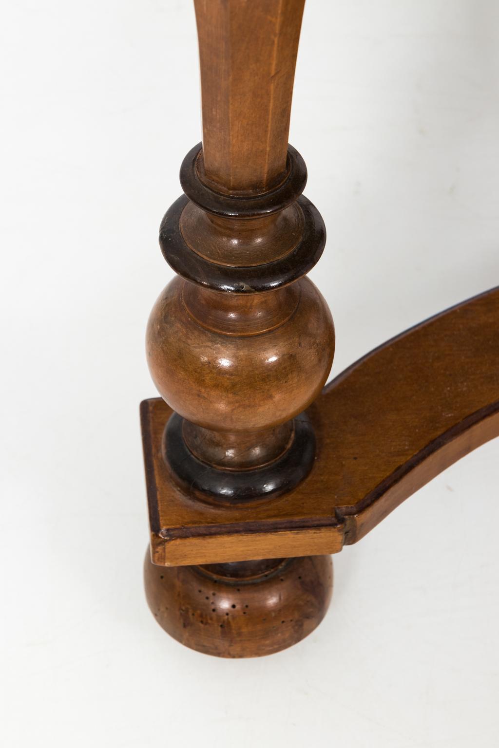 Late 19th Century Walnut Table with Turned Legs 7