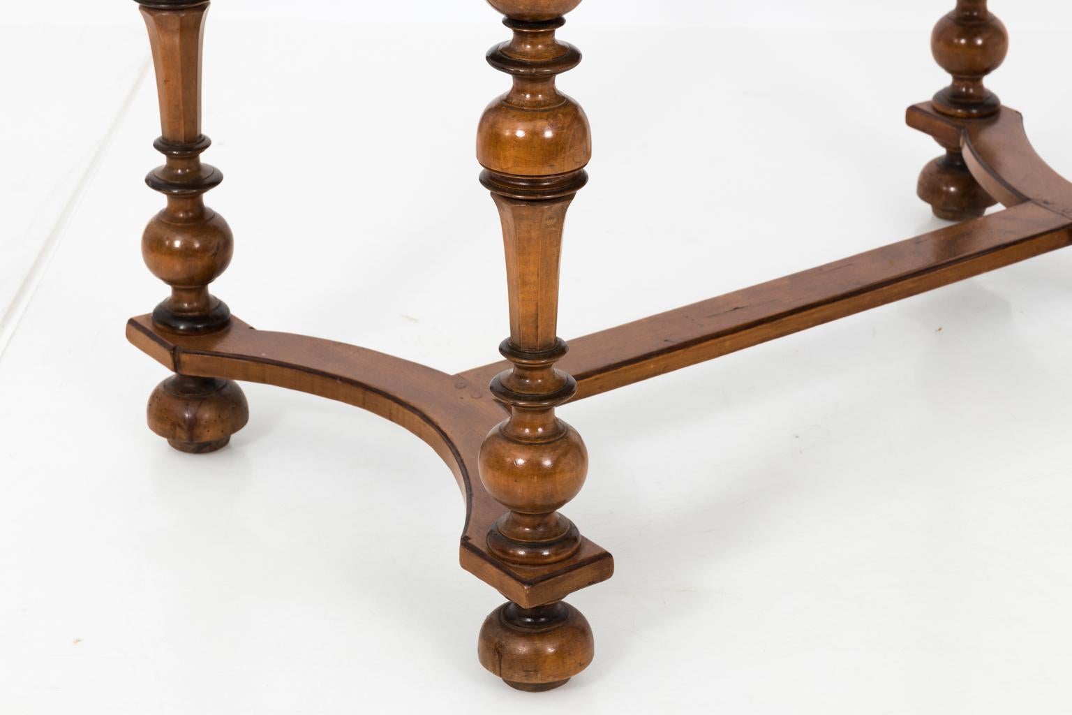 Late 19th Century Walnut Table with Turned Legs 4
