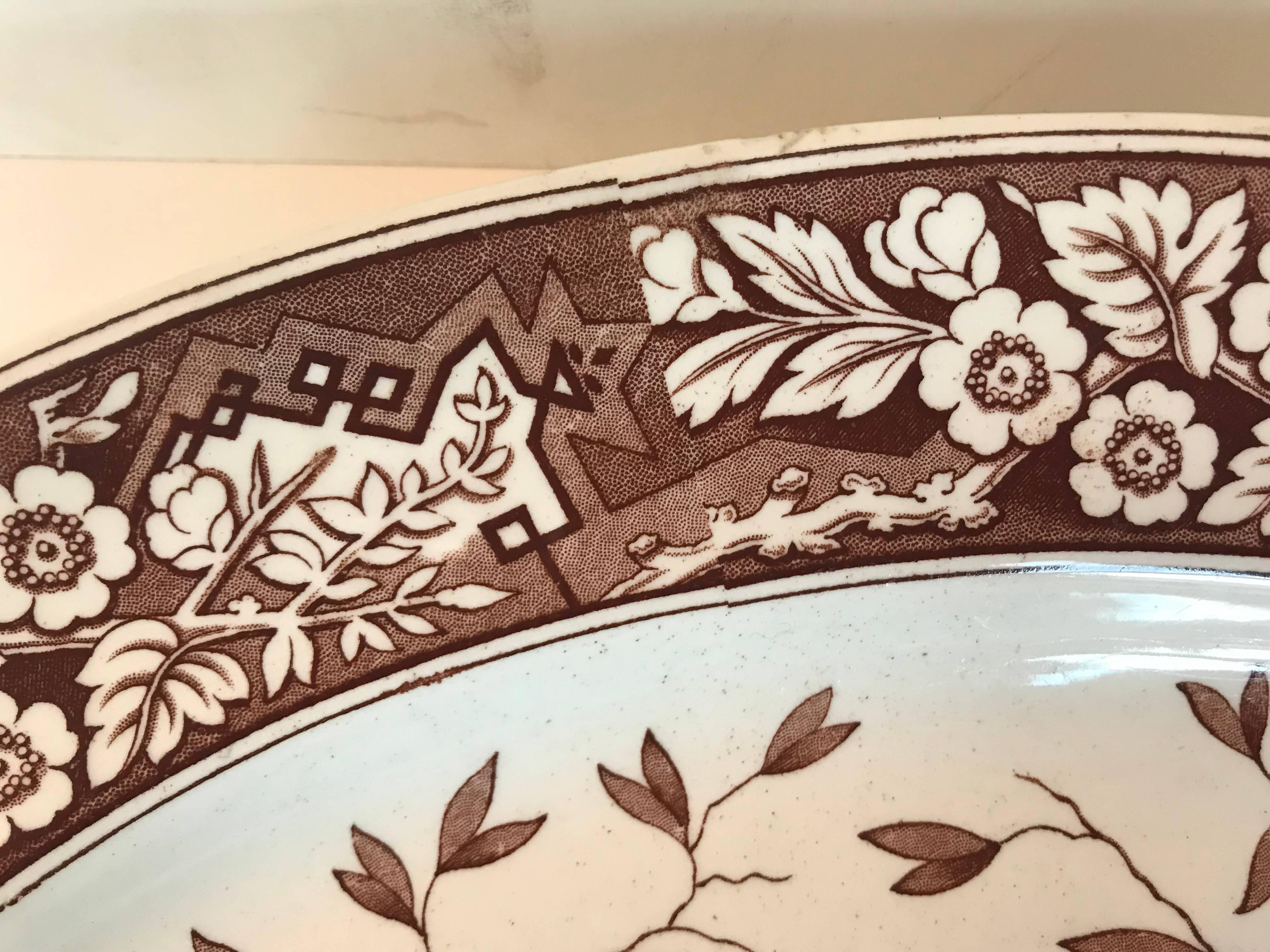 Wedgewood-Platte Beatrice, 19. Jahrhundert (Berliner Eisen) im Angebot