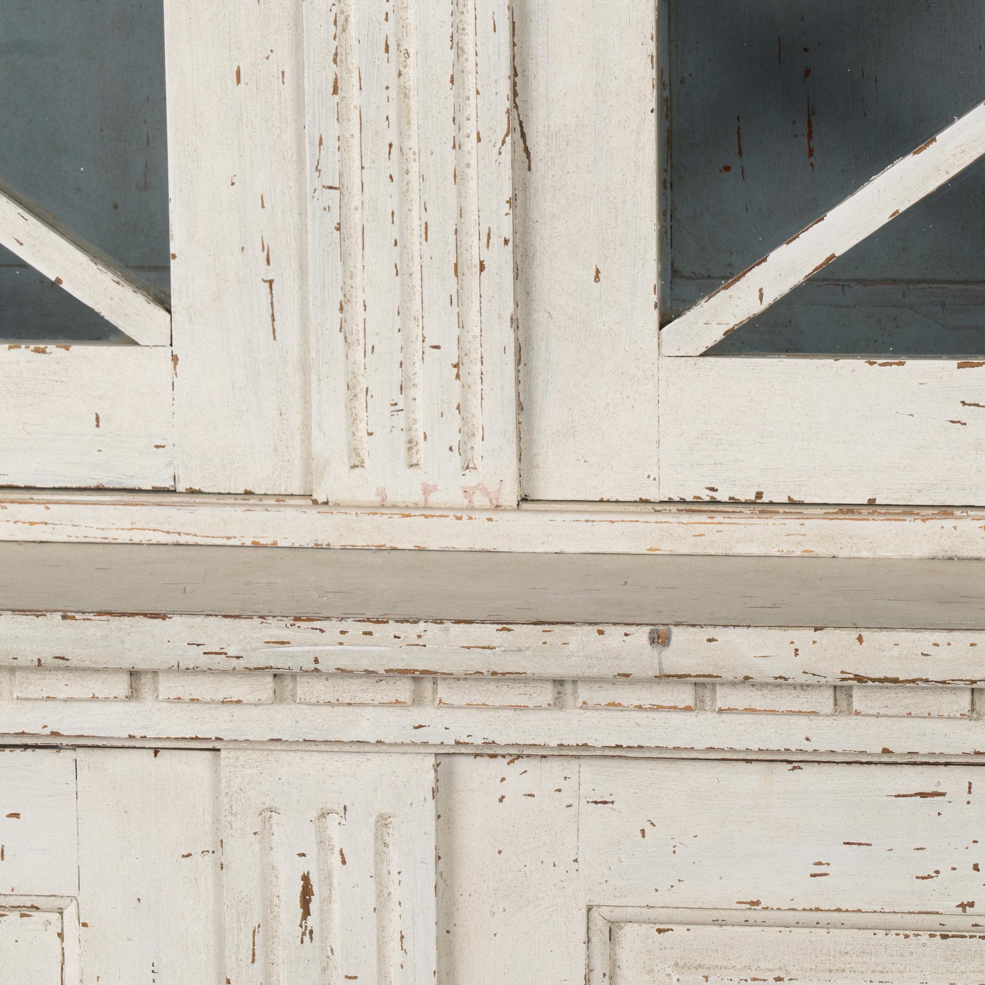 Late 19th Century White Swedish Display Cabinet Bookcase 4