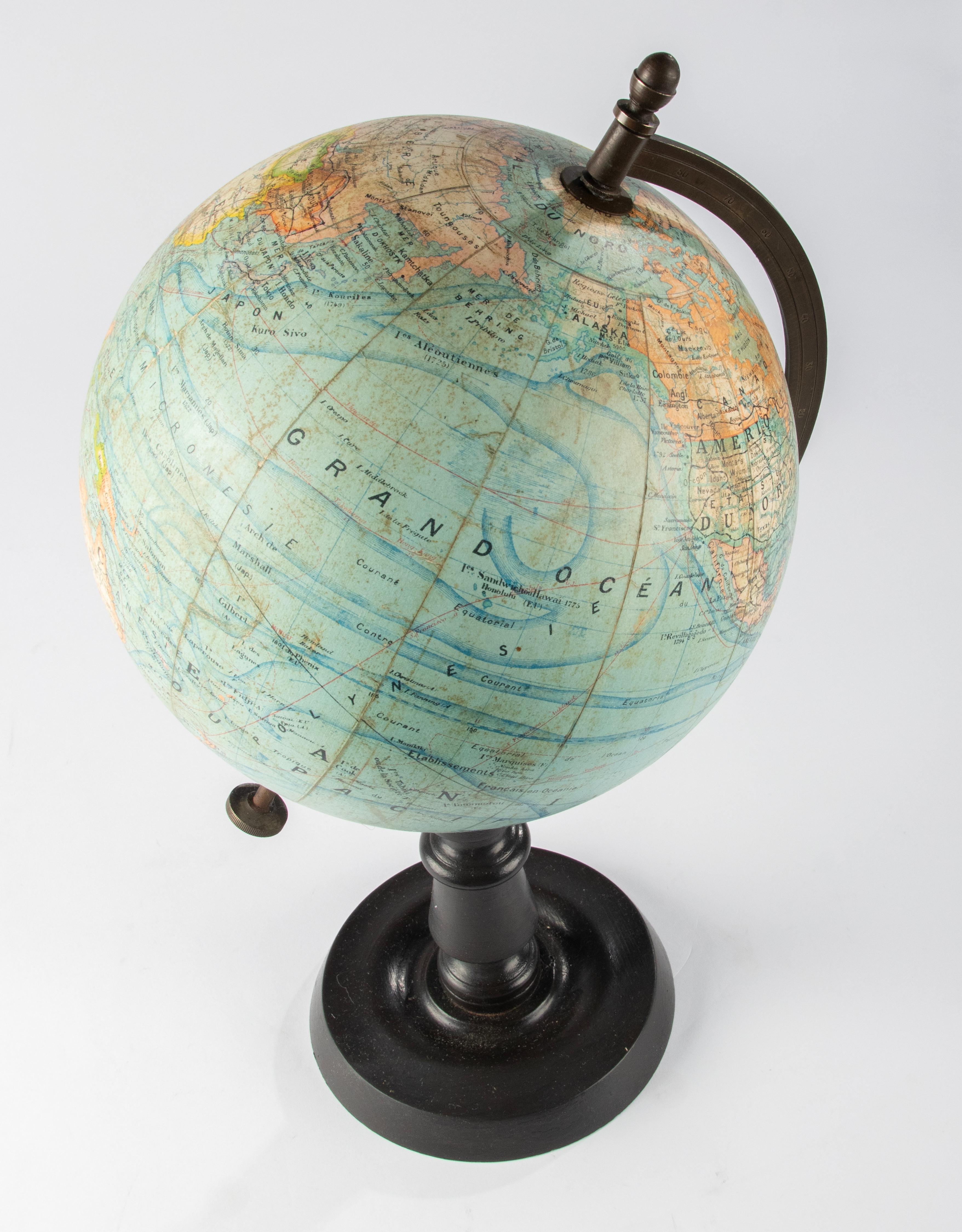 World Globe des späten 19. Jahrhunderts – herausgegeben von J. Forest Paris – Globe Terrestre 9