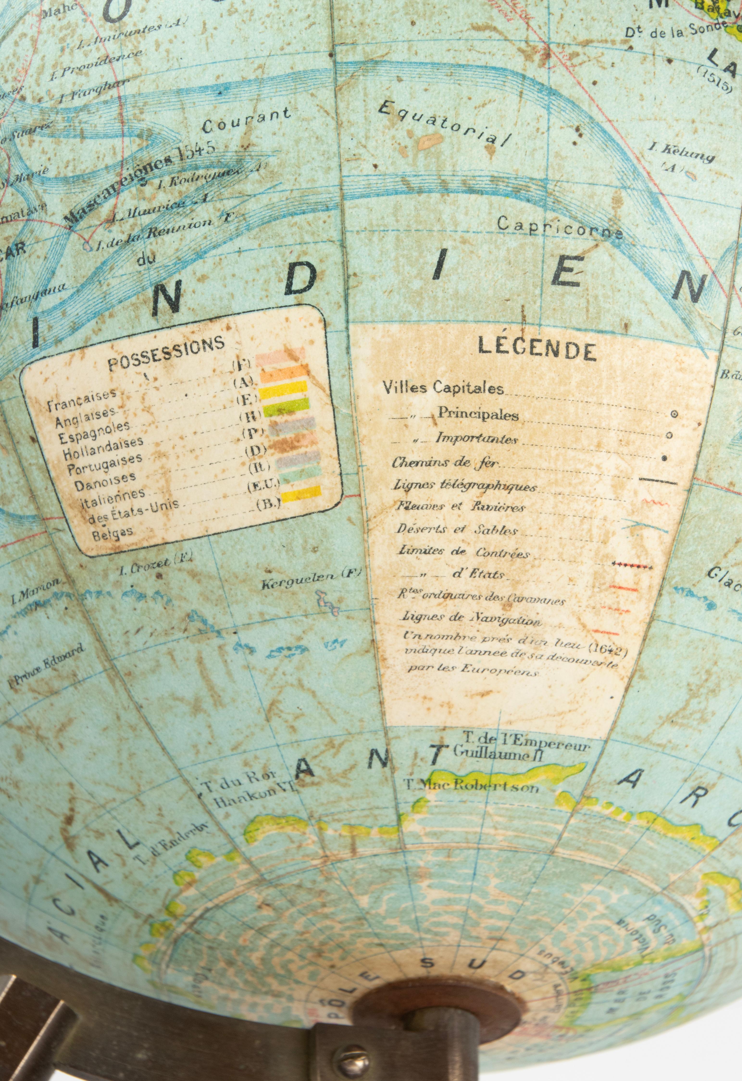 Globe terrestre de la fin du XIXe siècle - édité par J. Forest Paris - Globe Terrestre en vente 12