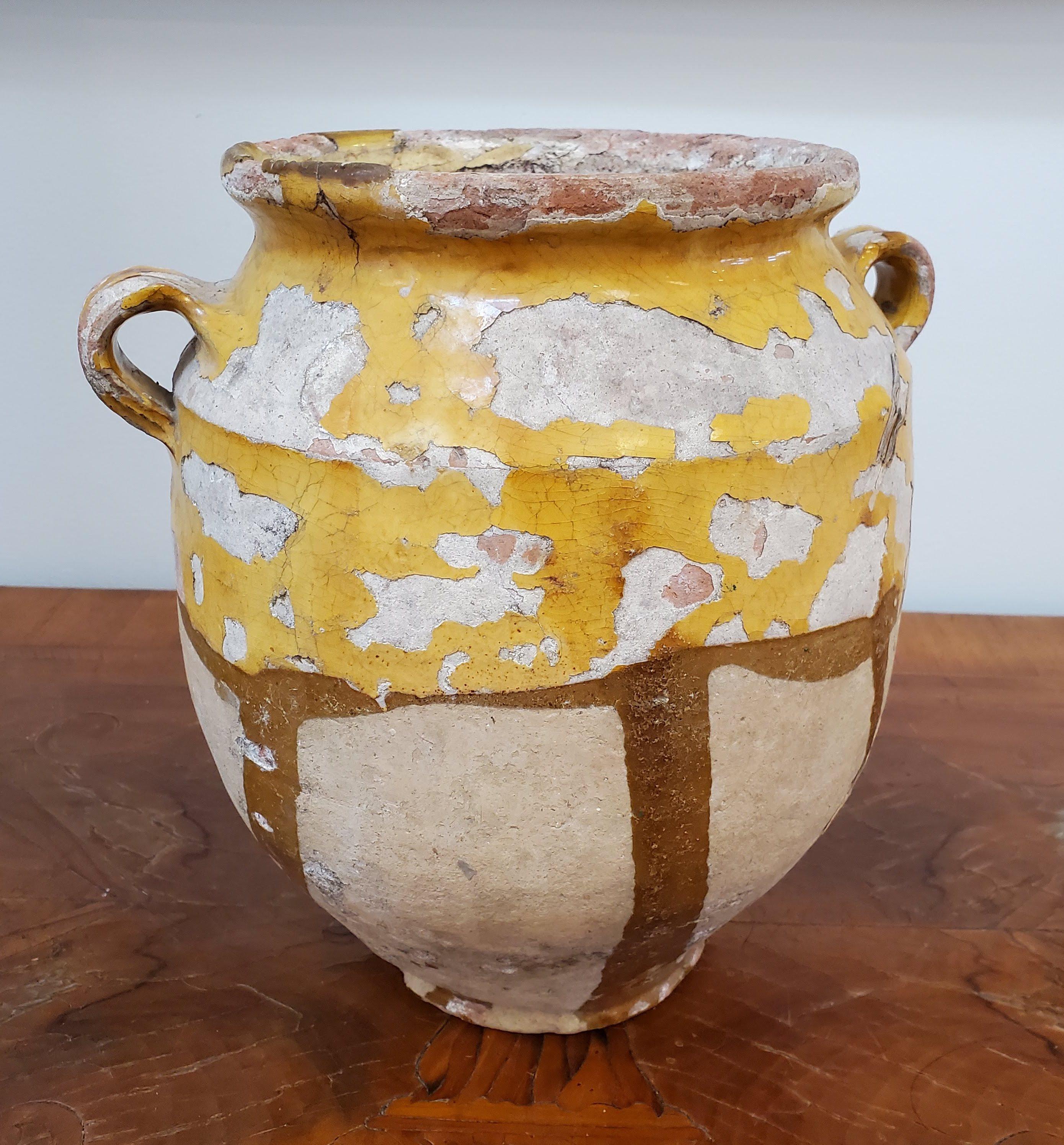 Late 19th Century Yellow Glazed Terra Cotta French Provincial Confit Pot In Good Condition For Sale In Middleburg, VA