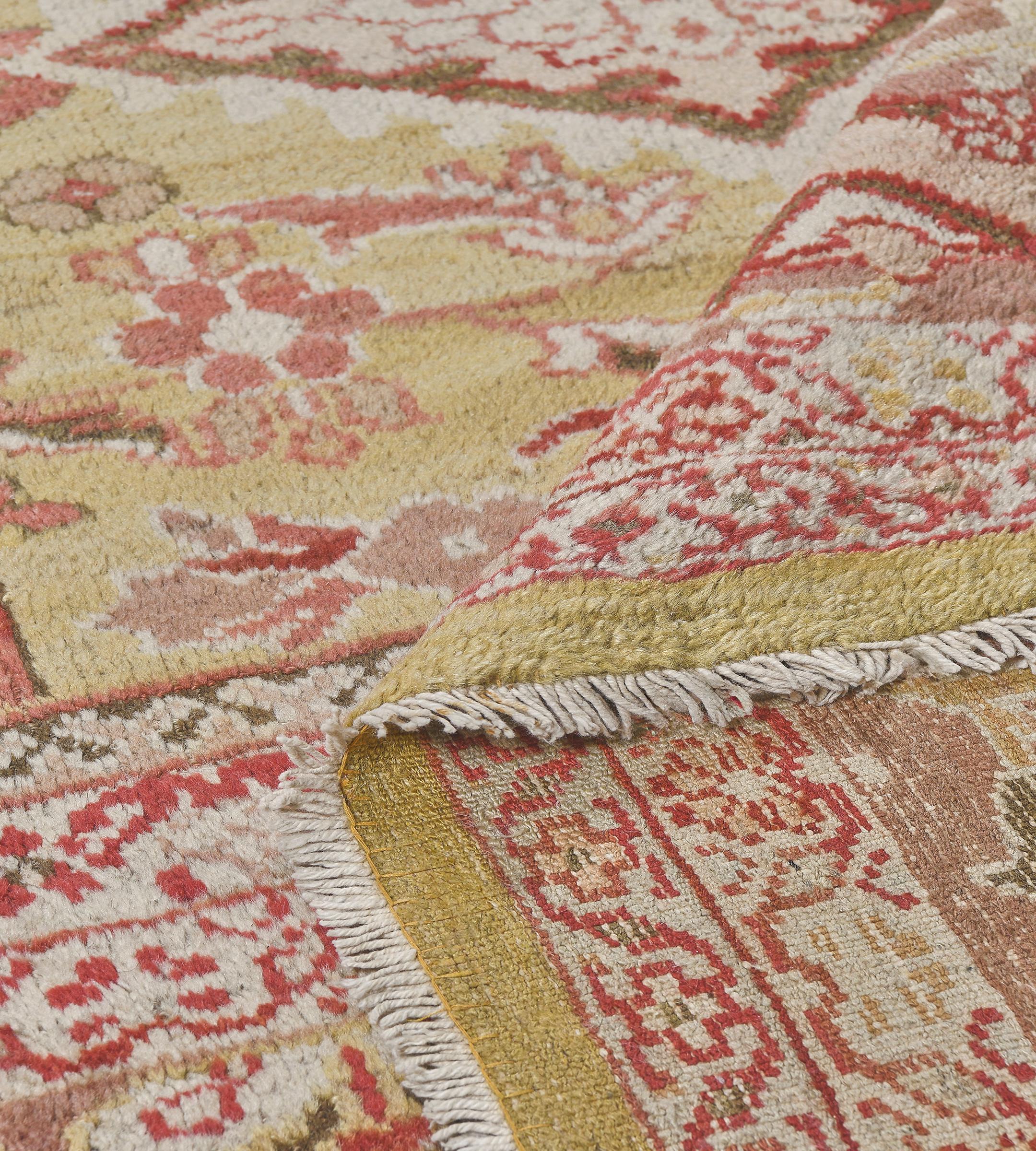 Late 19th Century Ziegler Sultanabad Rug from West Persia For Sale 5