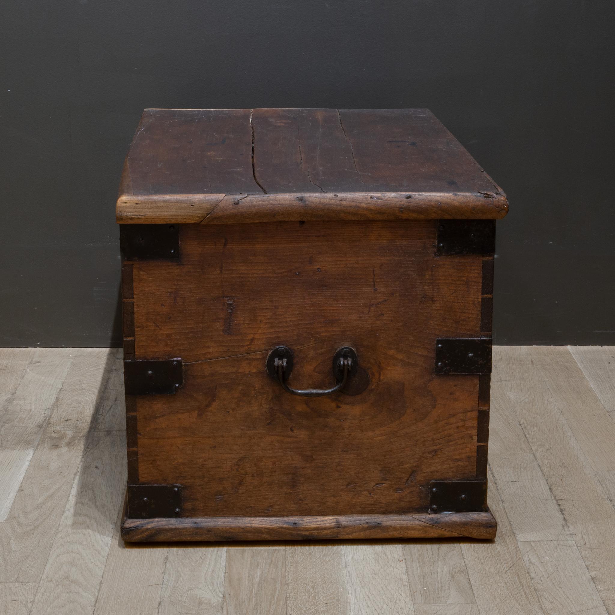 Late 19th / Early 20th C. Blanket Chest, c.1880-1920 4