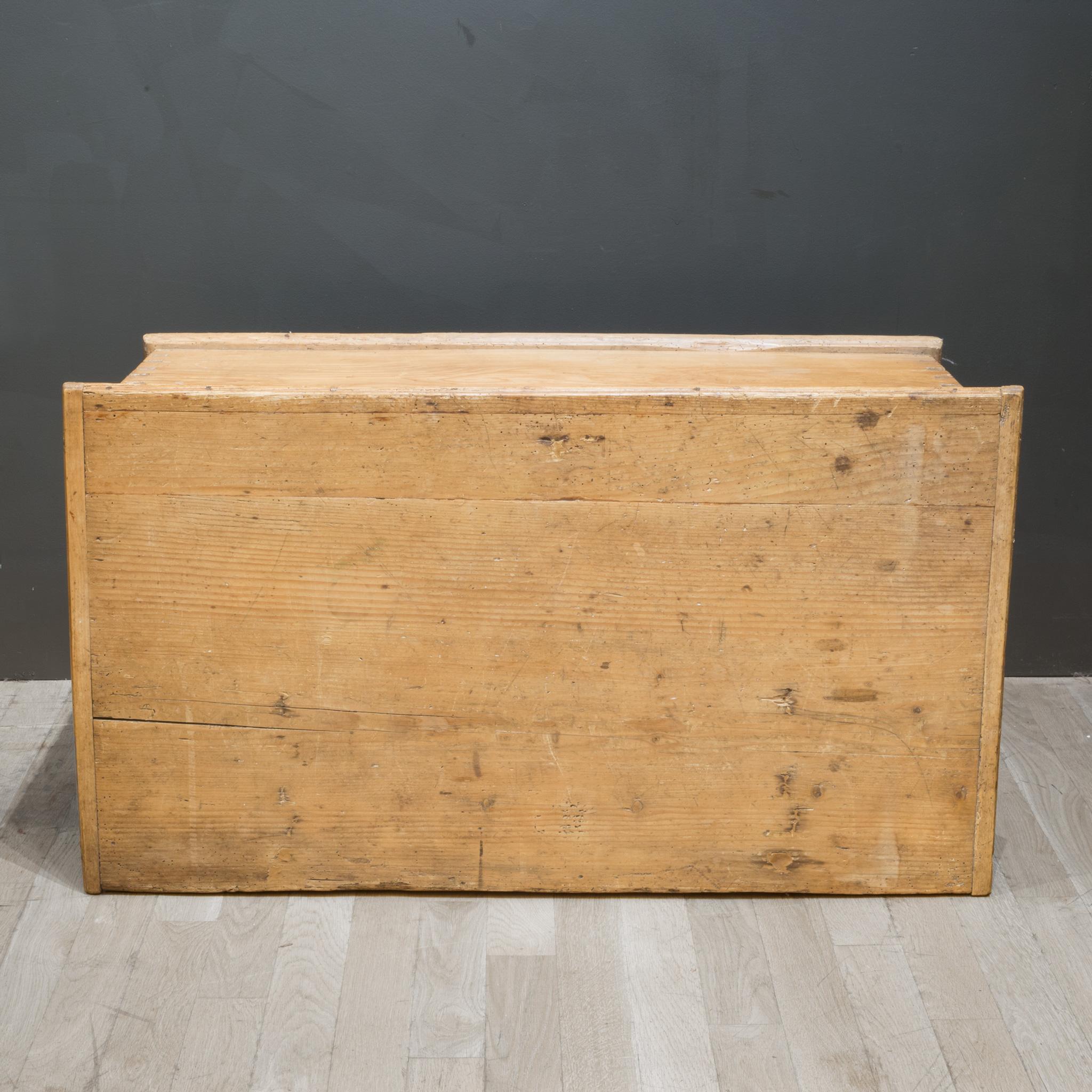 Late 19th/Early 20th C. Blanket Chest c.1880-1920 1