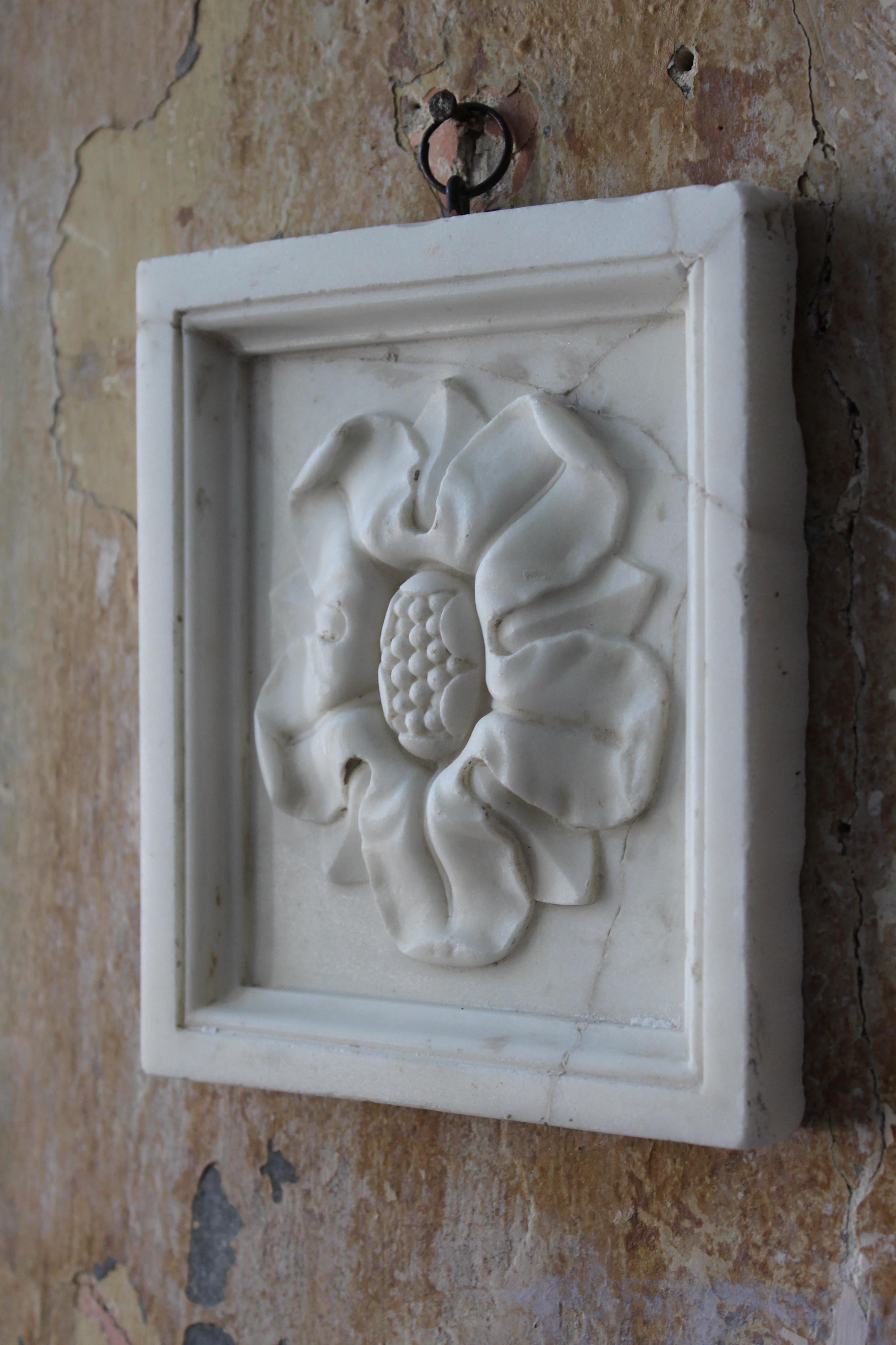 Late 19th & Early 20th C Pair of Marble Architectural Decorative Elements  In Good Condition For Sale In Lowestoft, GB