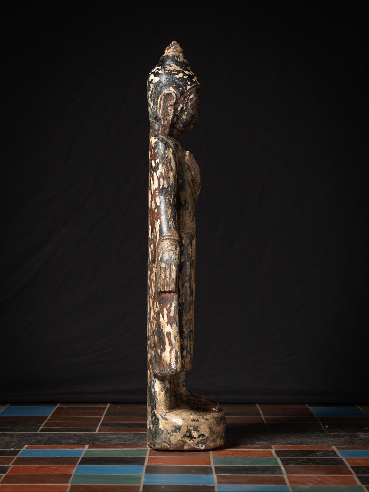 Fin 19e / début 20e siècle Bouddha birman debout en grès ancien en vente 8