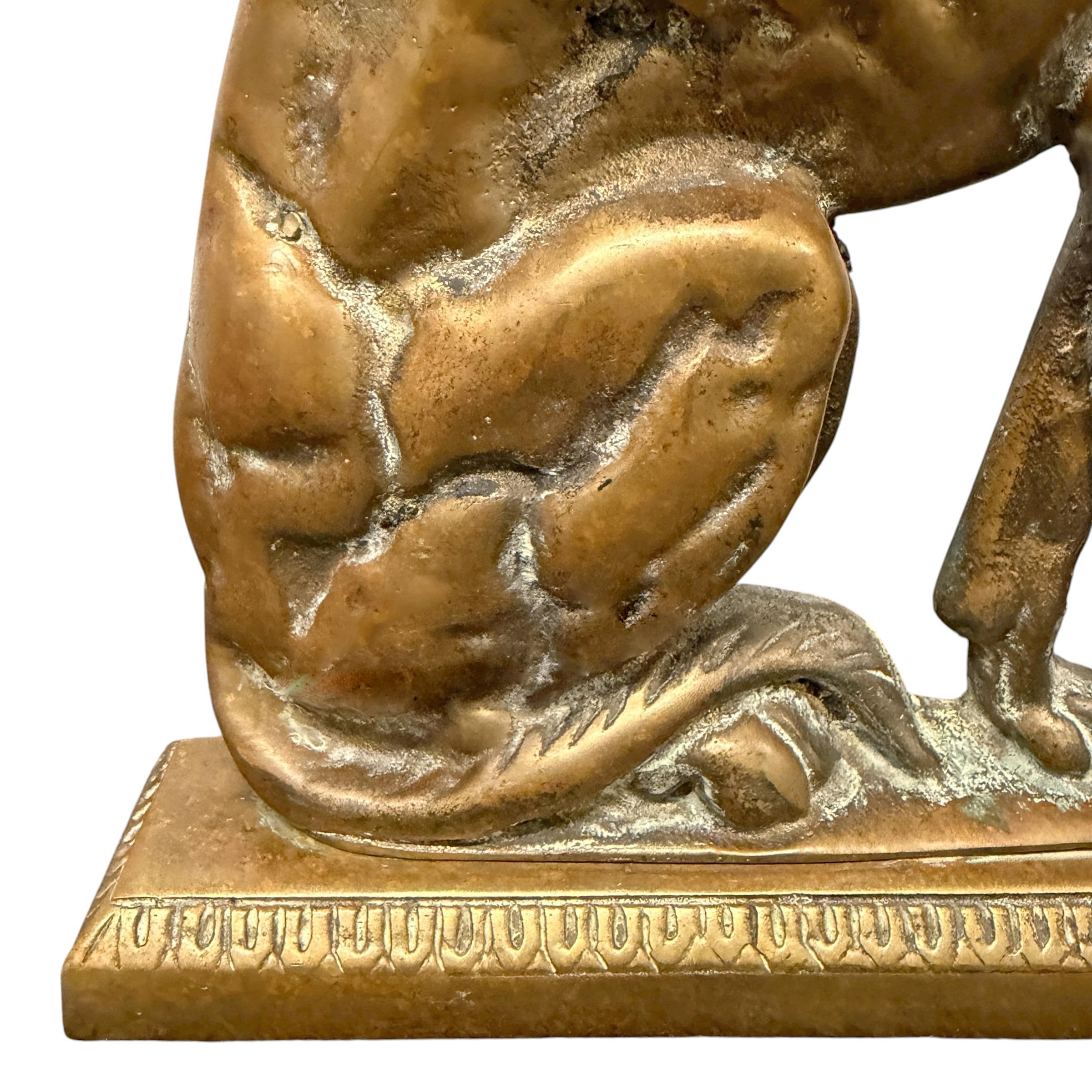 Fermaporta a forma di cane in bronzo della fine del XIX secolo/inizio XX secolo in vendita 4