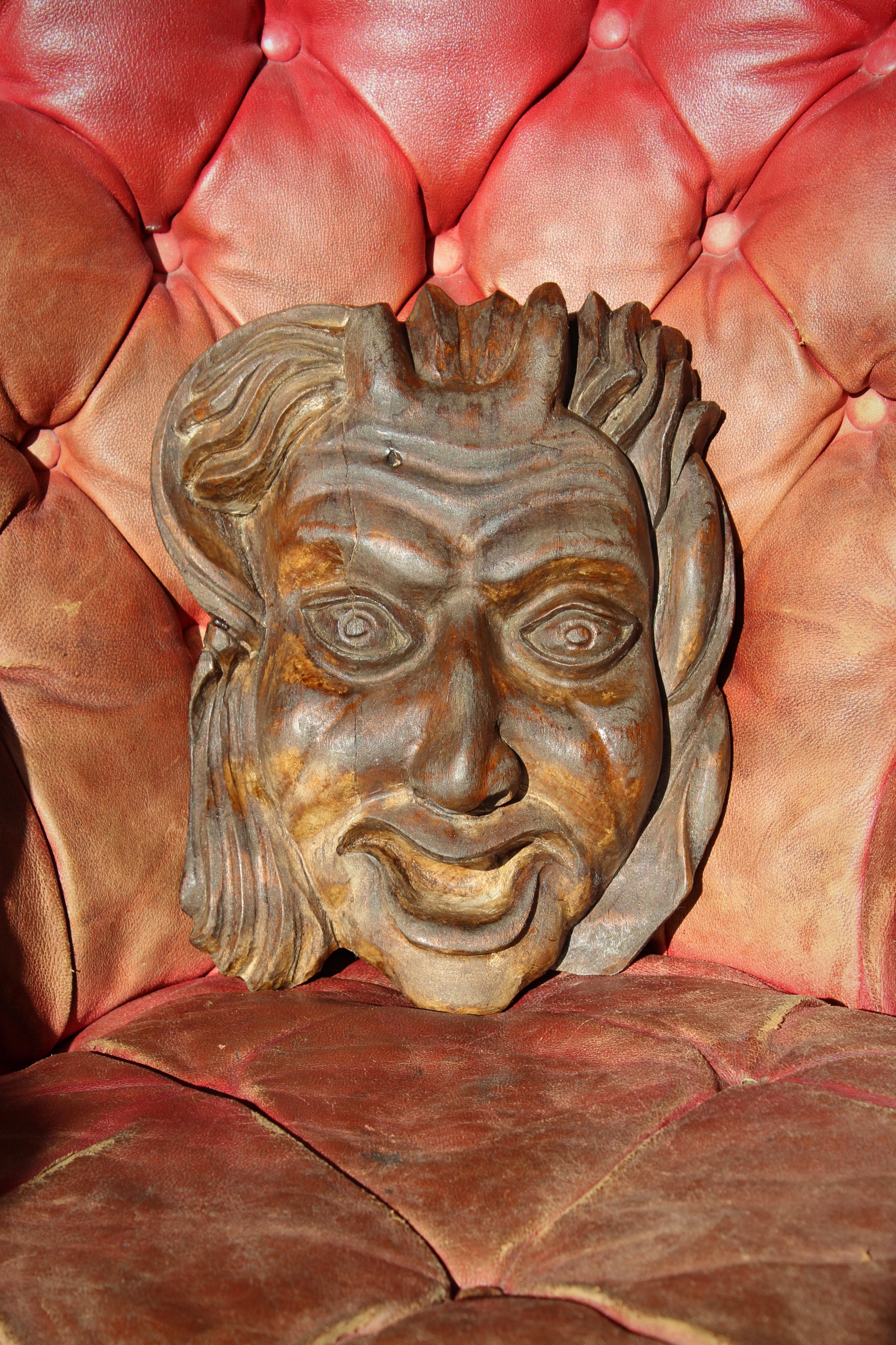 XIXe siècle Fin 19e/début 20e siècle Masque de diable Hannya Noh sculpté Curio  en vente
