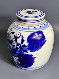 Late 19th-Early 20th Century Chinese Blue and White Ginger Jar with Original Lid