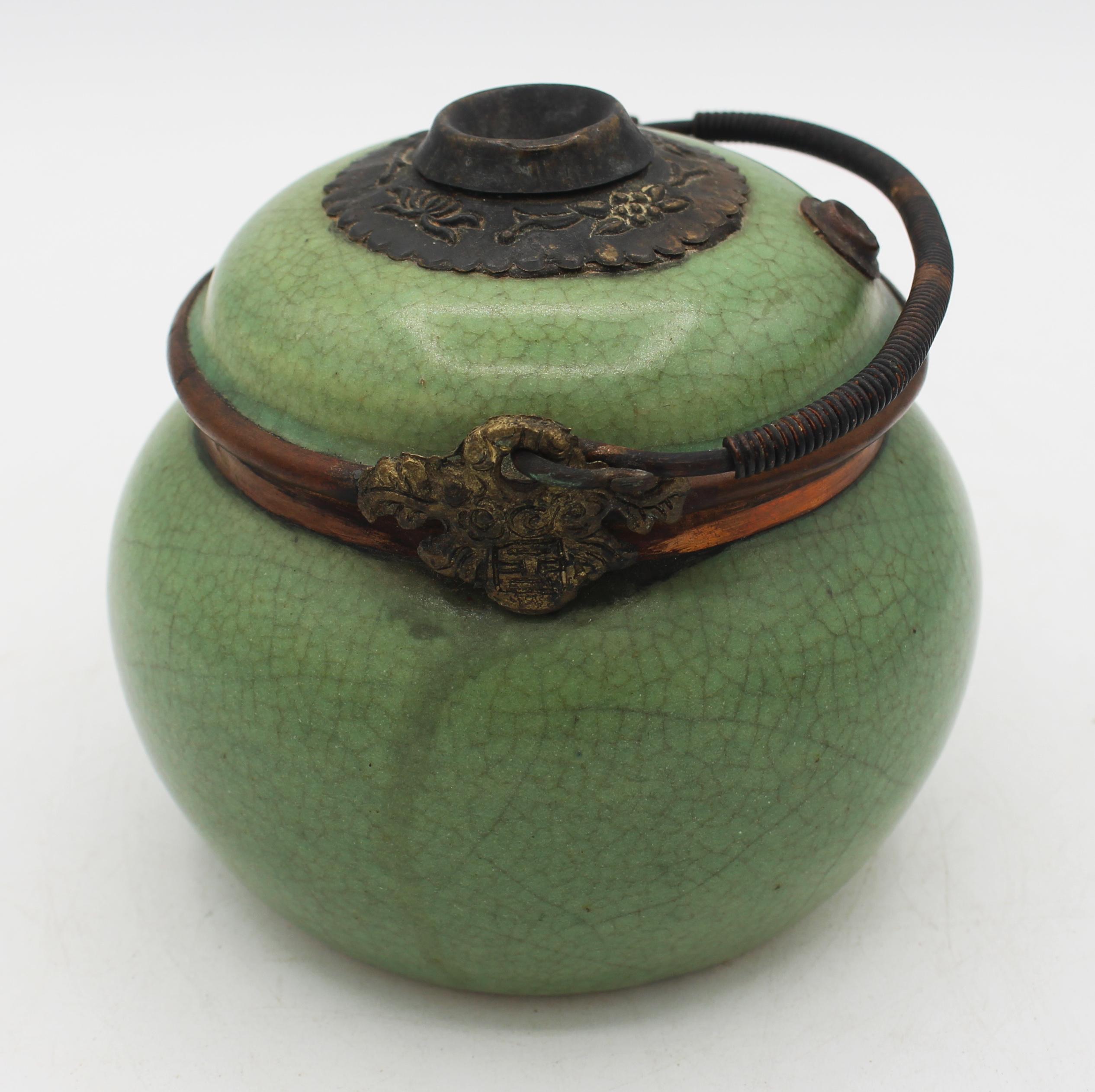 Late 19th-Early 20th Century Chinese Stoneware Opium Water Pot In Good Condition In Chapel Hill, NC