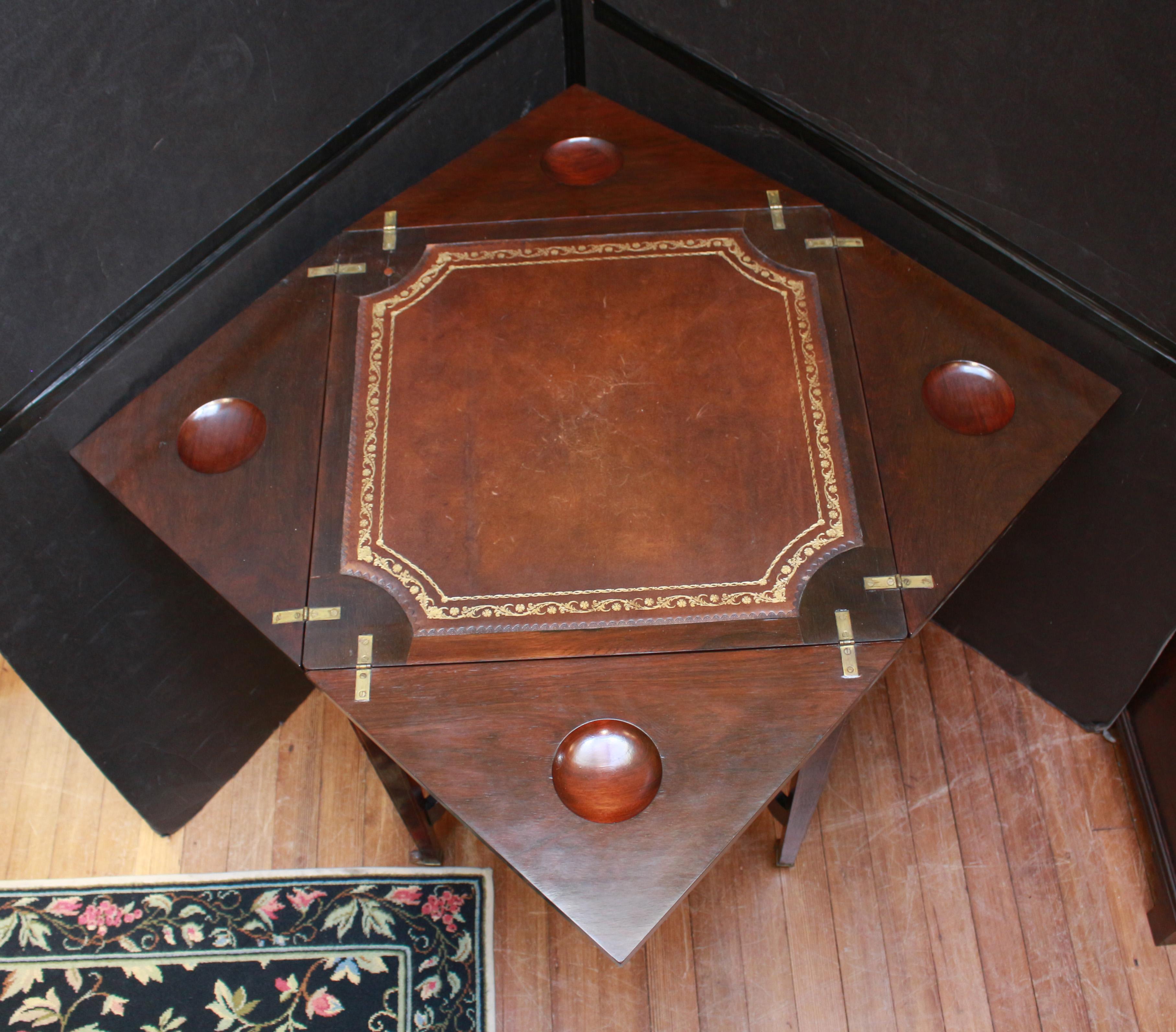 19th Century Late 19th-Early 20th Century English Handkerchief Form Games Table For Sale