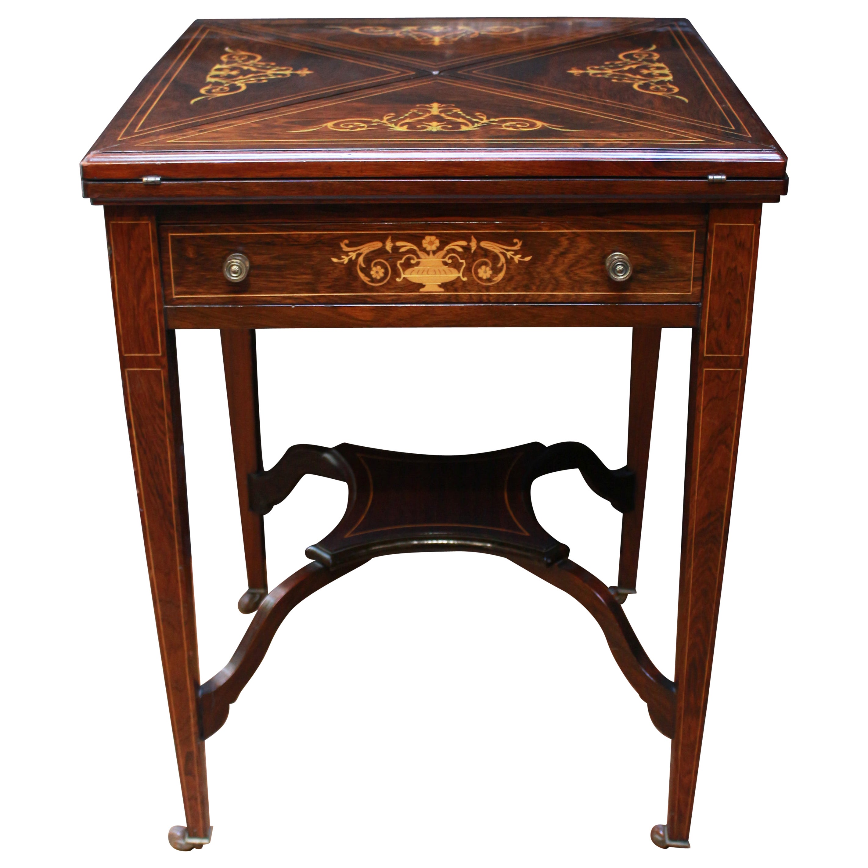 Late 19th-Early 20th Century English Handkerchief Form Games Table