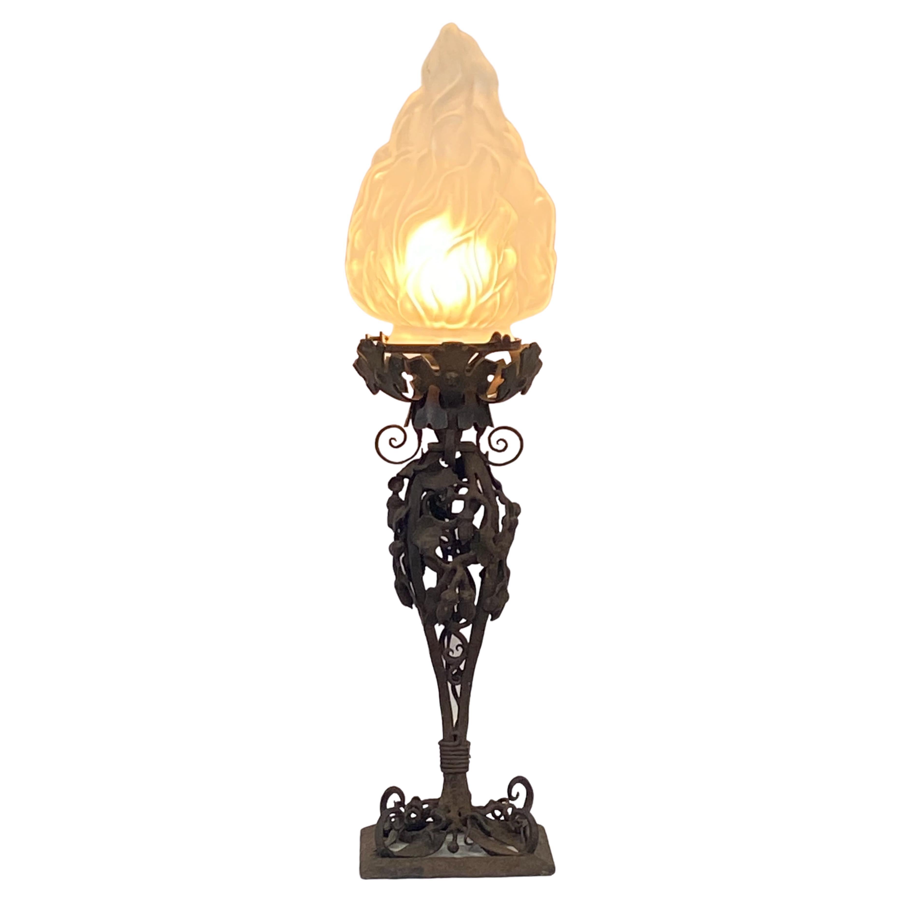 Lampe de table Art nouveau française de la fin du XIXe/début du XXe siècle en vente