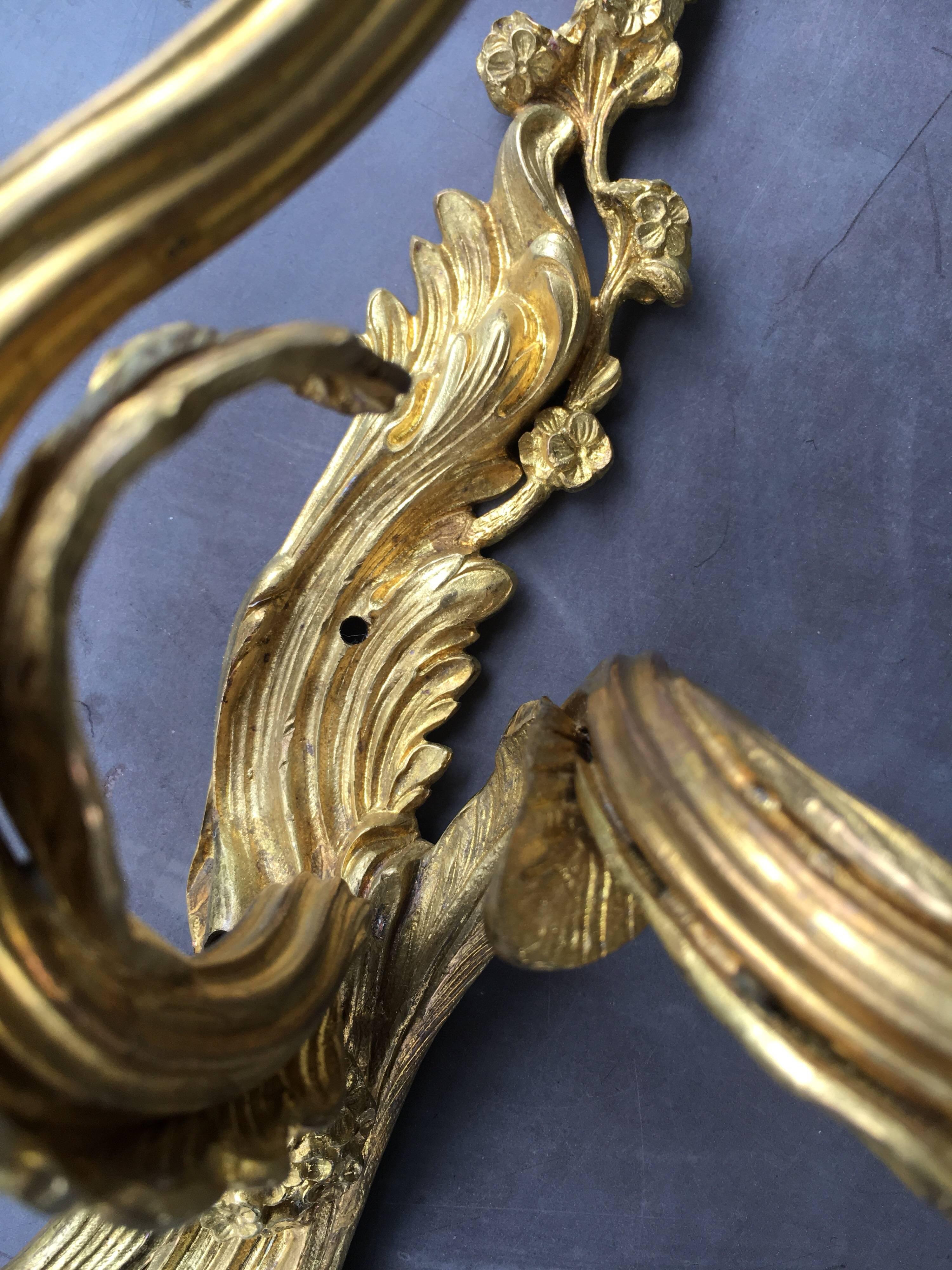 Late 19th Early 20th Century French Louis XV Style Gilt Bronze Sconces For Sale 2